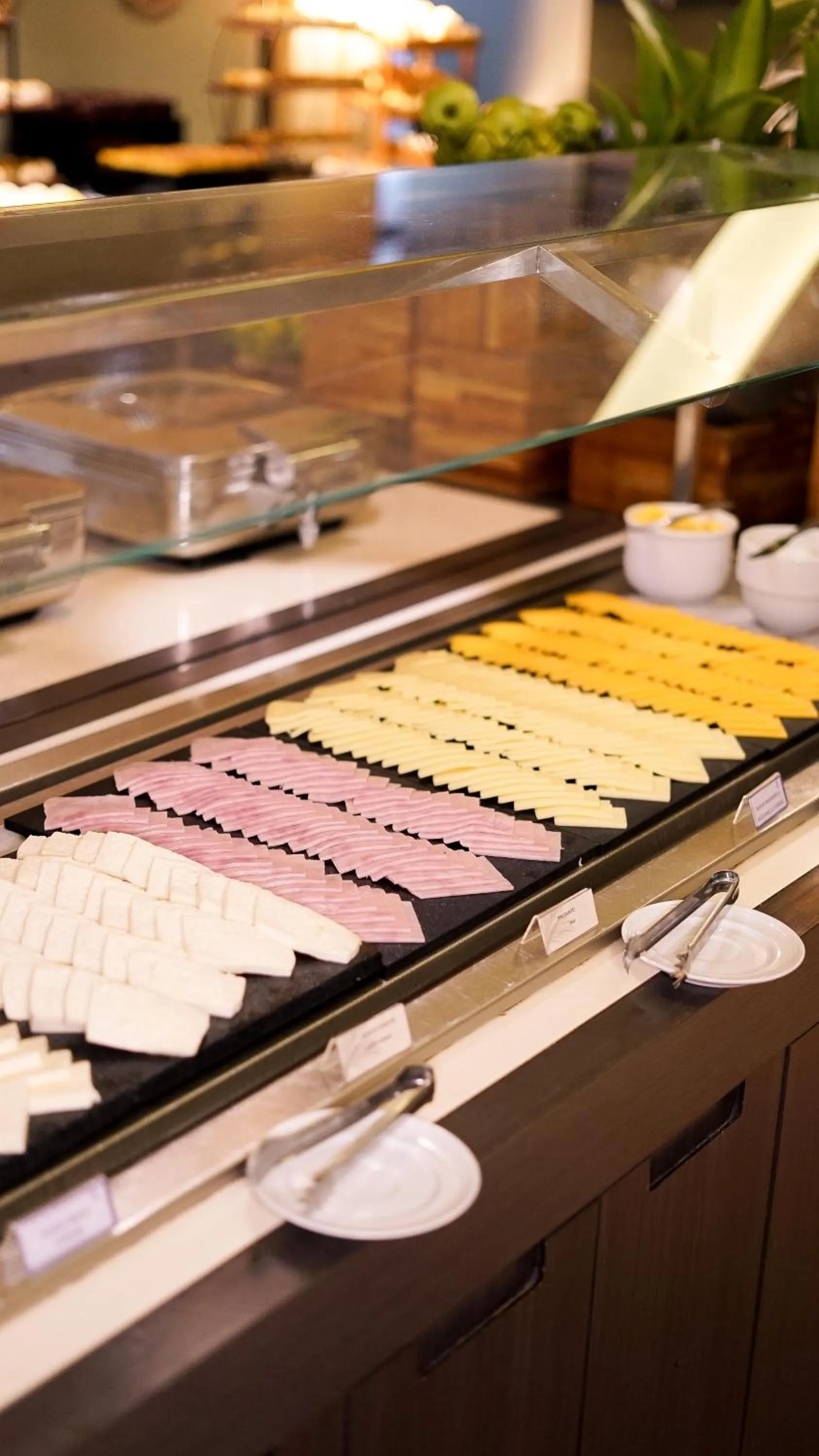 Buffet breakfast in Novotel Manaus