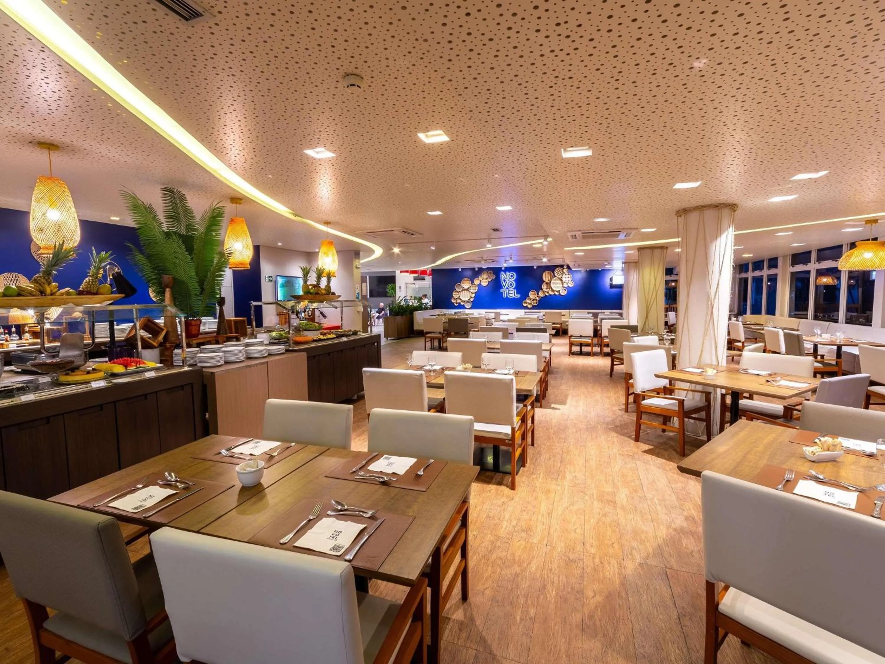 Restaurant/places to eat in Novotel Manaus