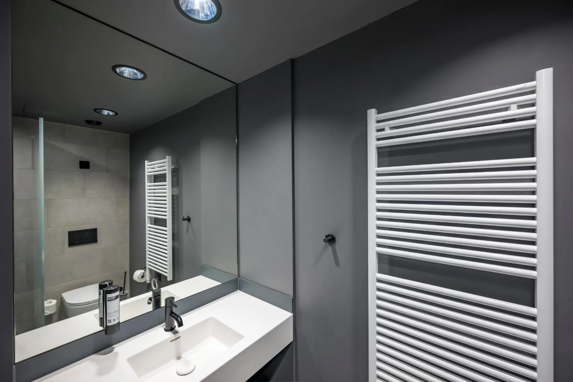 Bathroom in Zleep Hotel Zürich-Kloten