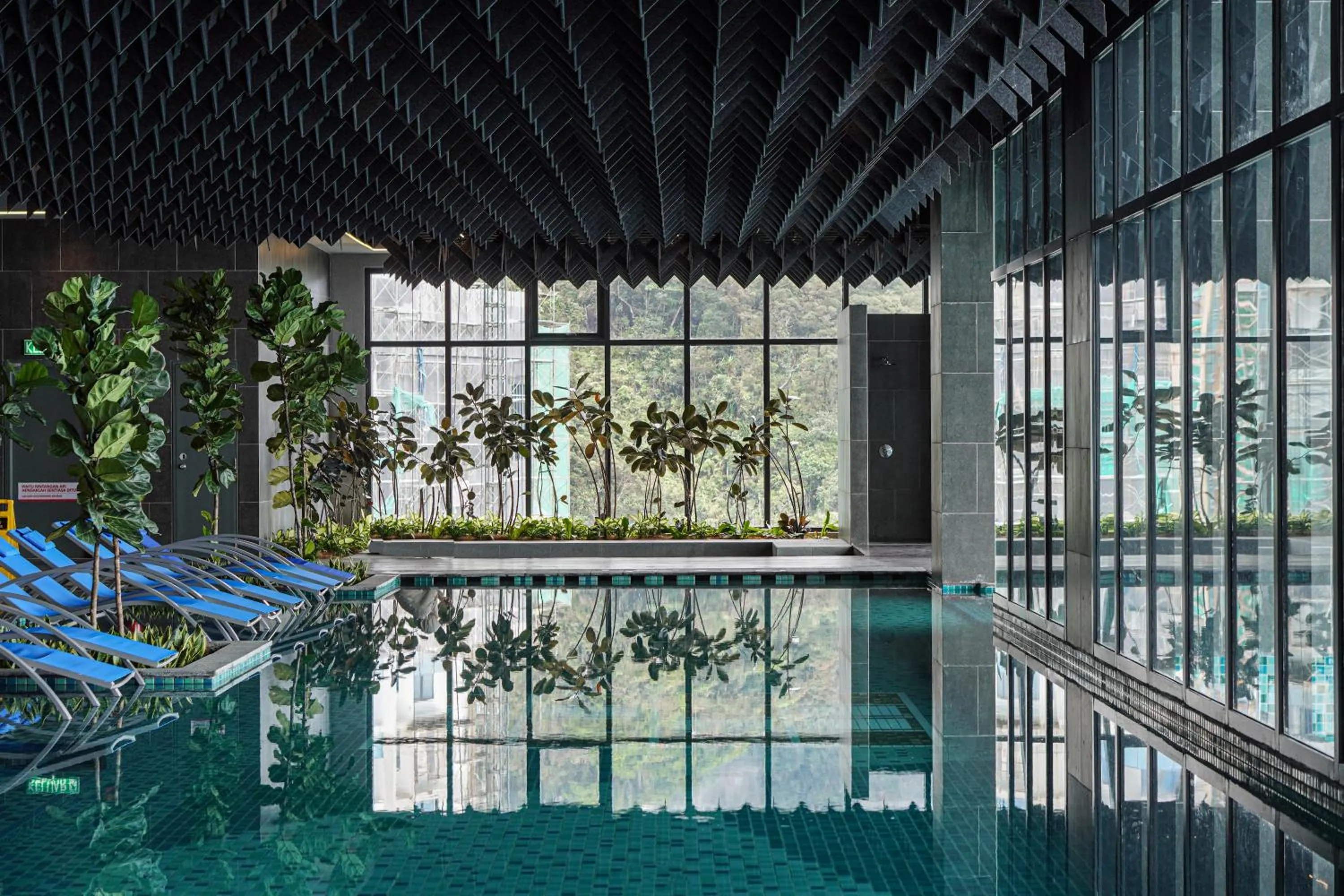 Swimming pool in Wyndham Ion Majestic Genting Highlands