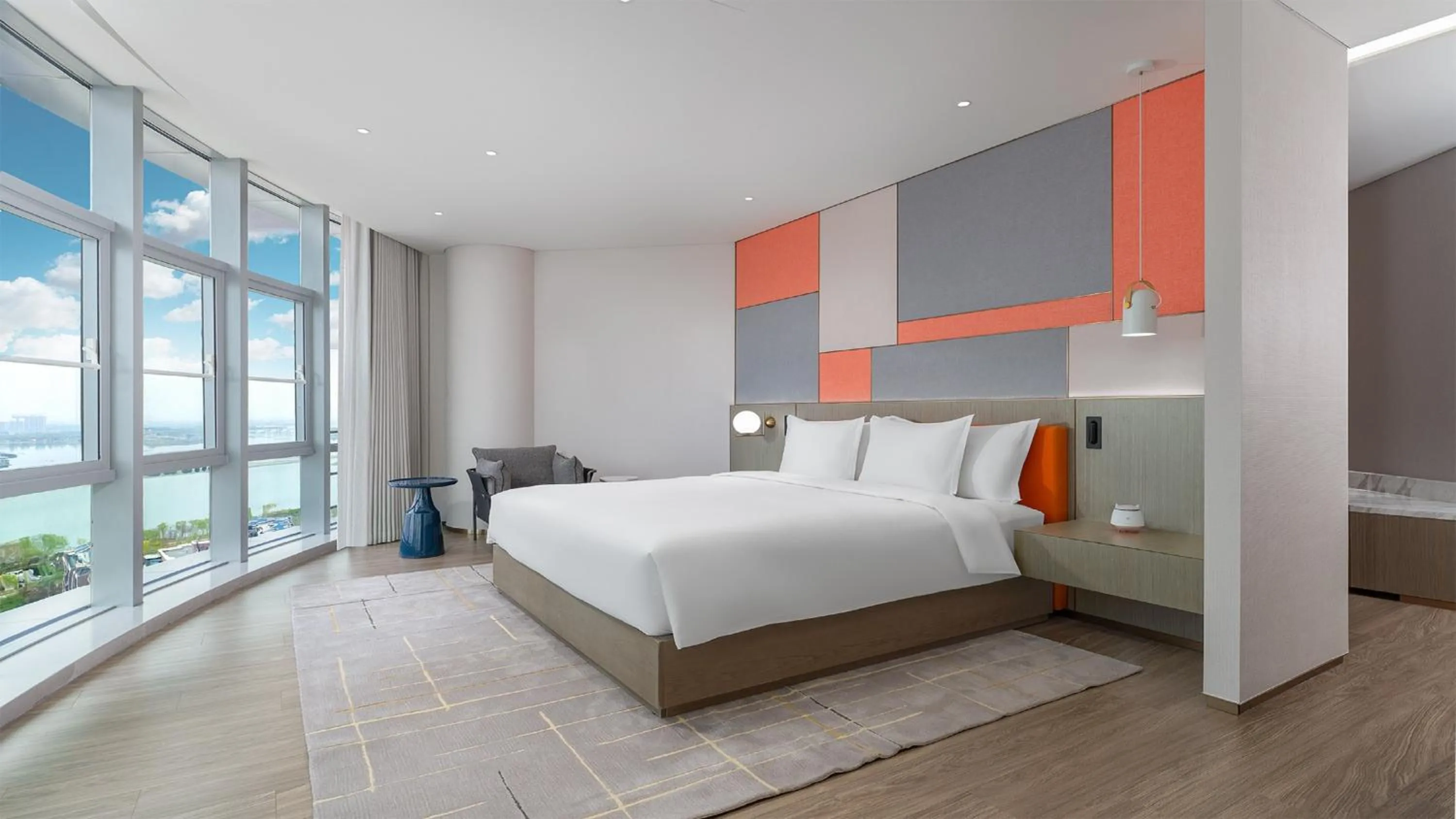 Photo of the whole room, Bed in EVEN Hotel Yinchuan Yuehai by IHG