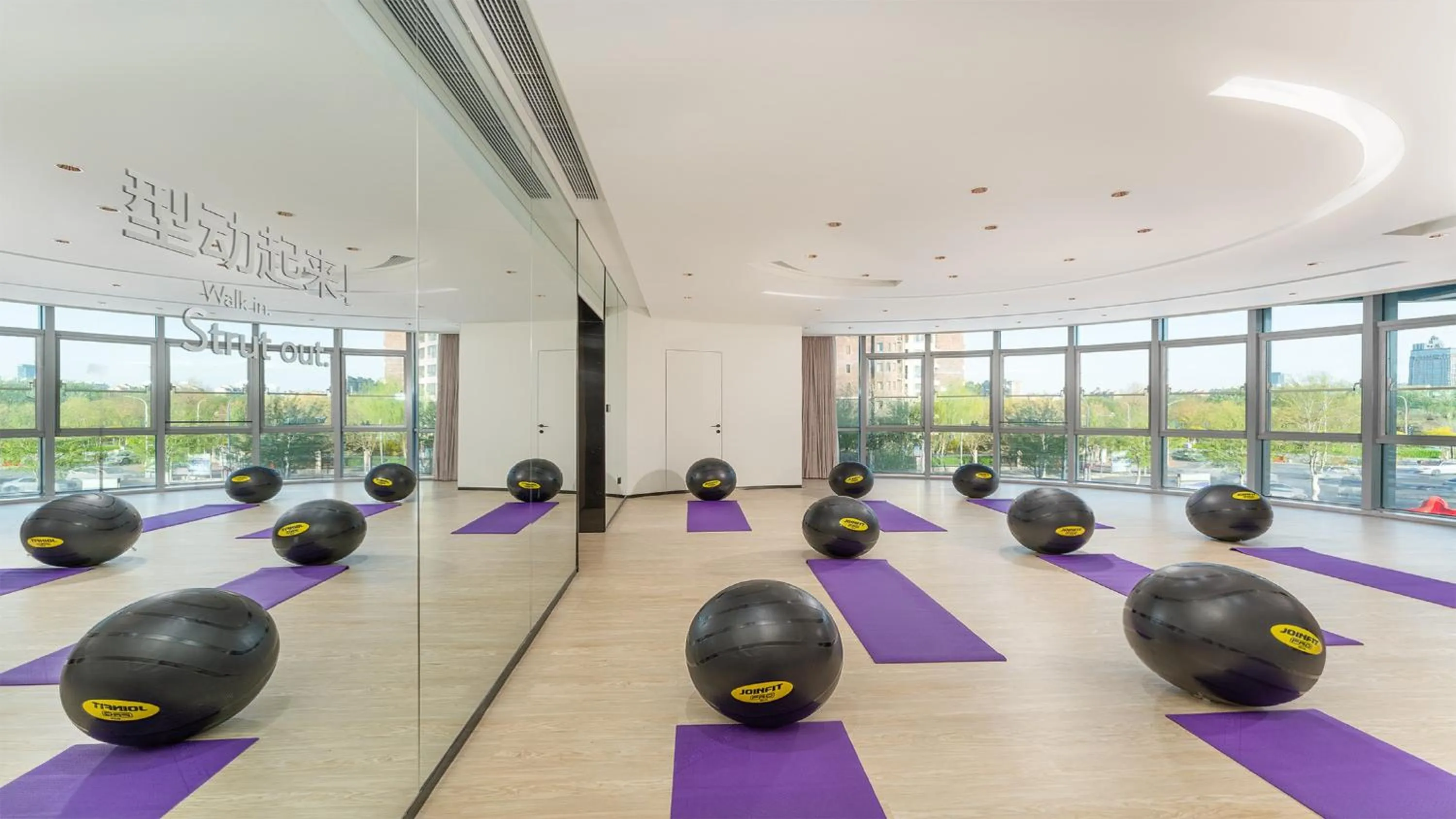 Fitness centre/facilities in EVEN Hotel Yinchuan Yuehai by IHG