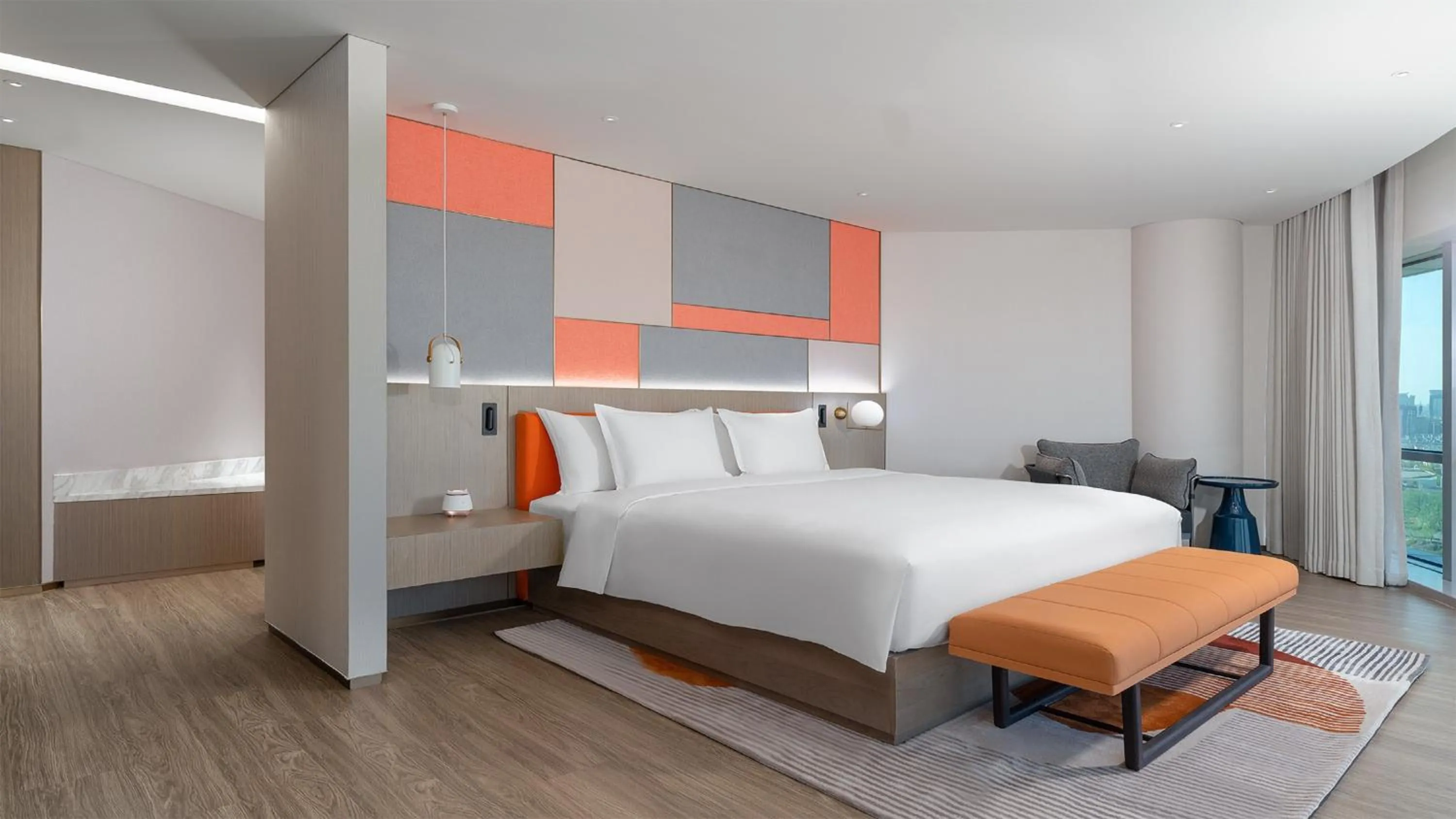 Photo of the whole room, Bed in EVEN Hotel Yinchuan Yuehai by IHG