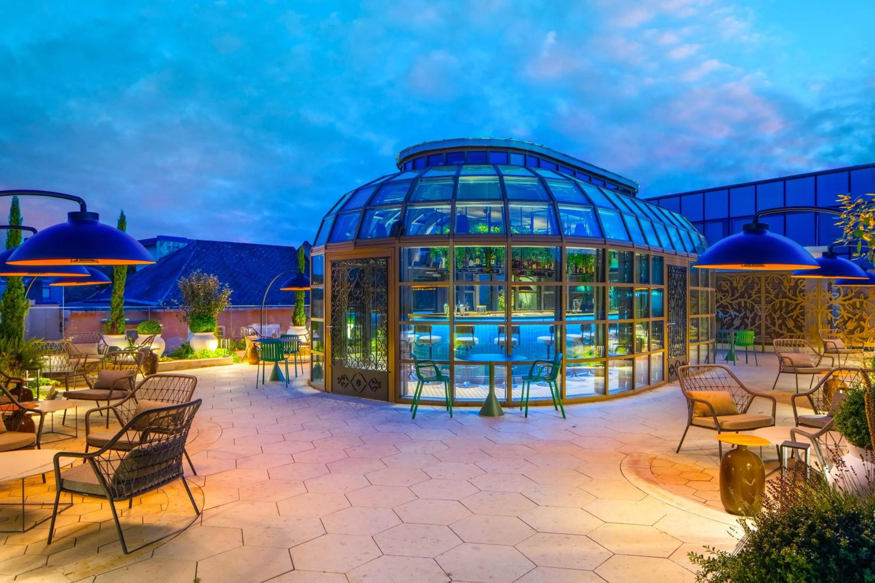 Night in Kimpton BEM Budapest by IHG