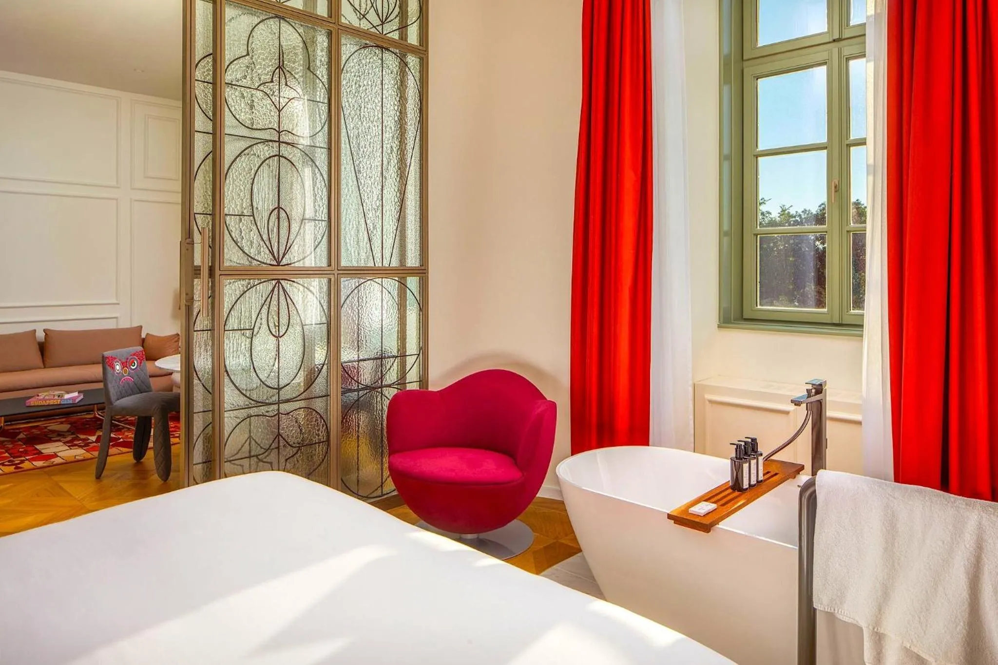 Photo of the whole room, Bed in Kimpton BEM Budapest by IHG