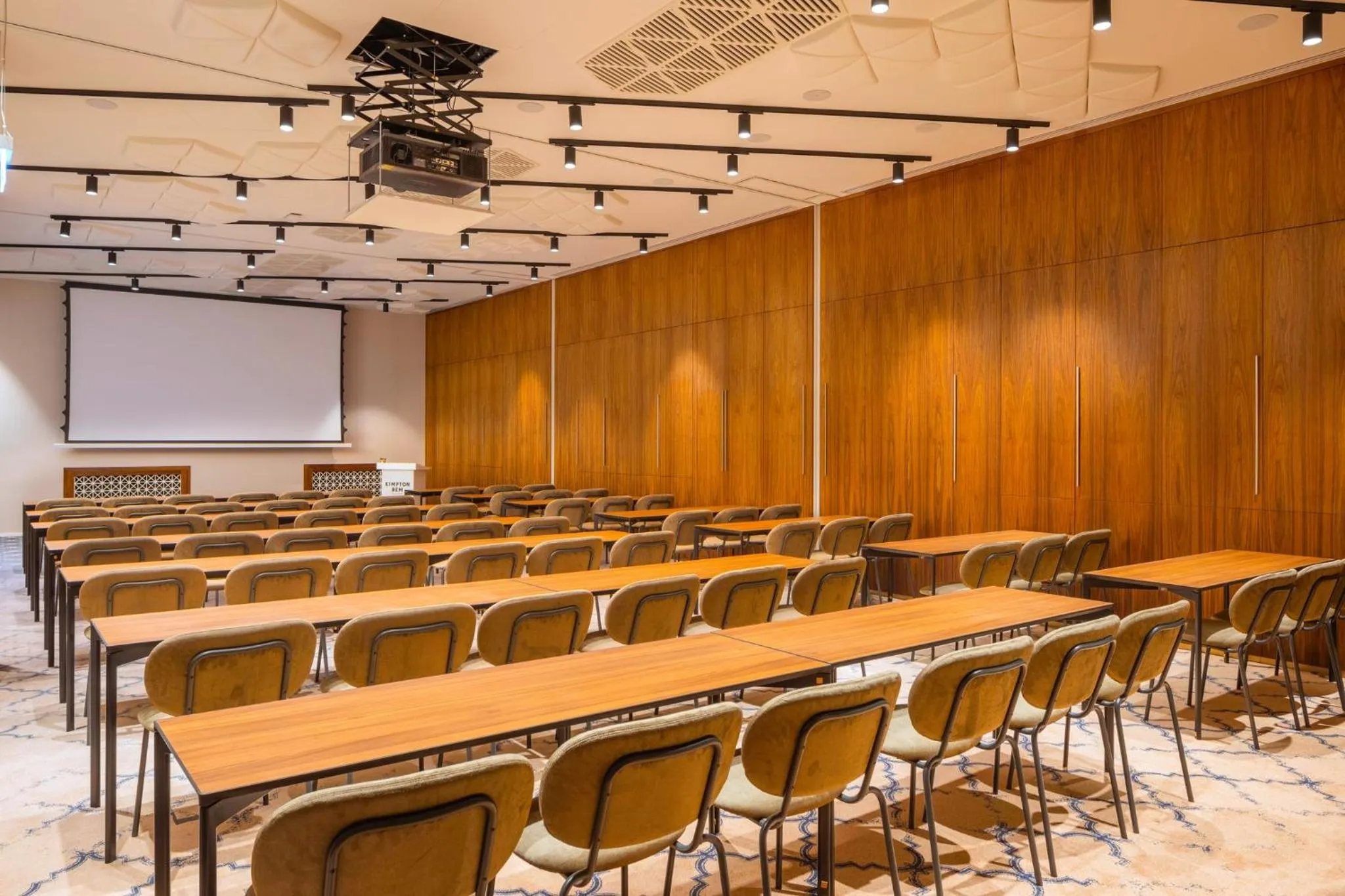 Banquet/Function facilities in Kimpton BEM Budapest by IHG