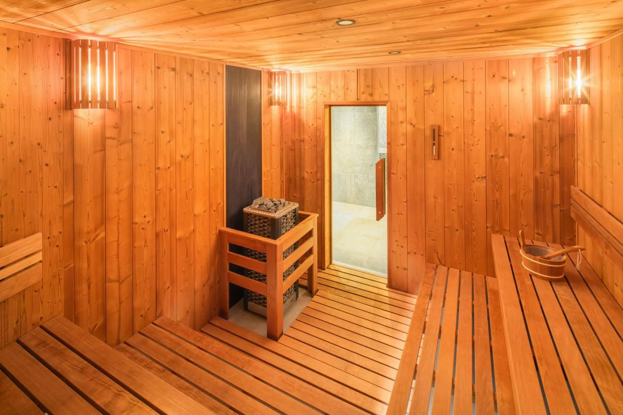 Area and facilities in Kimpton BEM Budapest by IHG