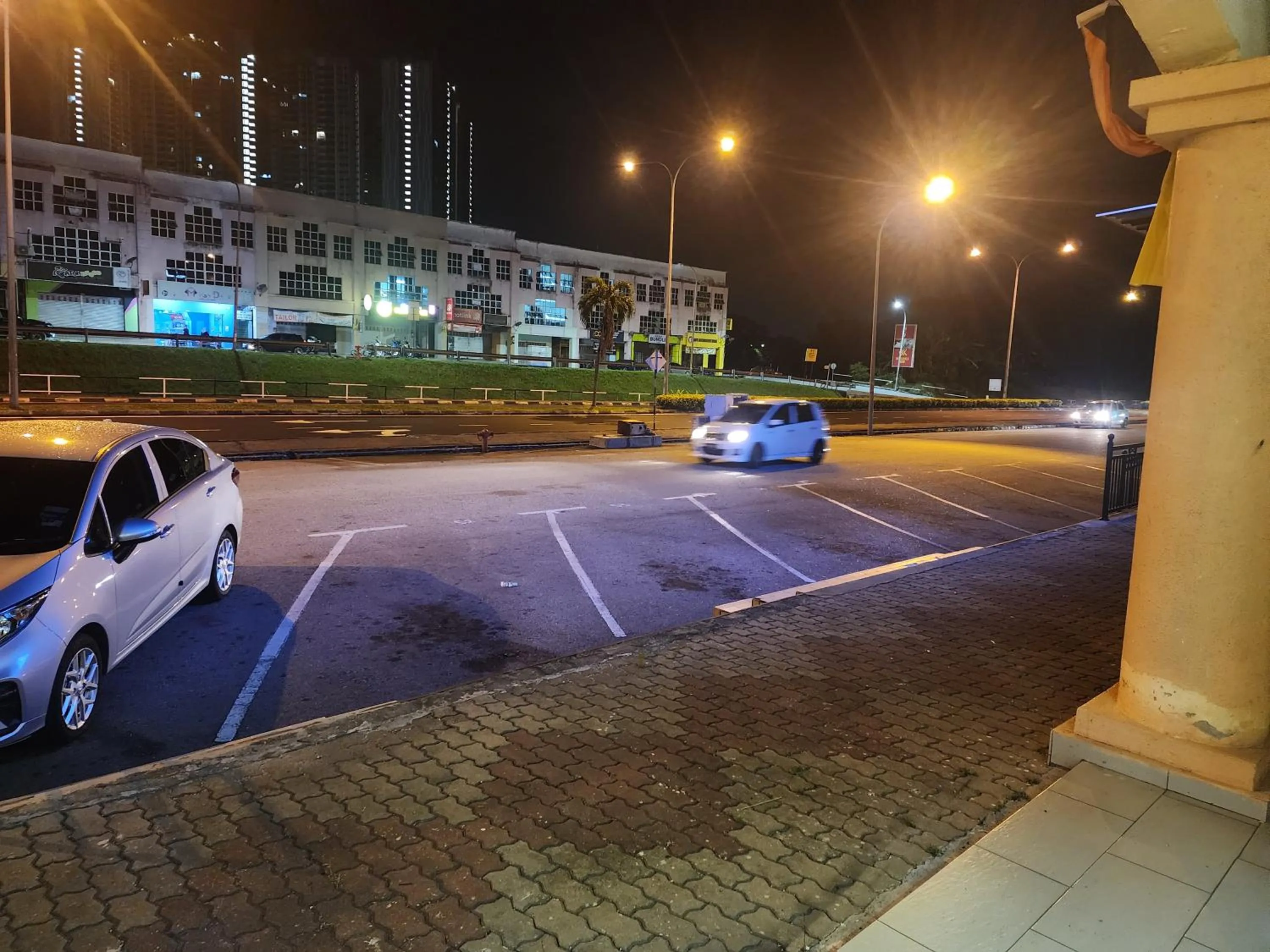 Street view in 8 Hotel Nilai / KLIA
