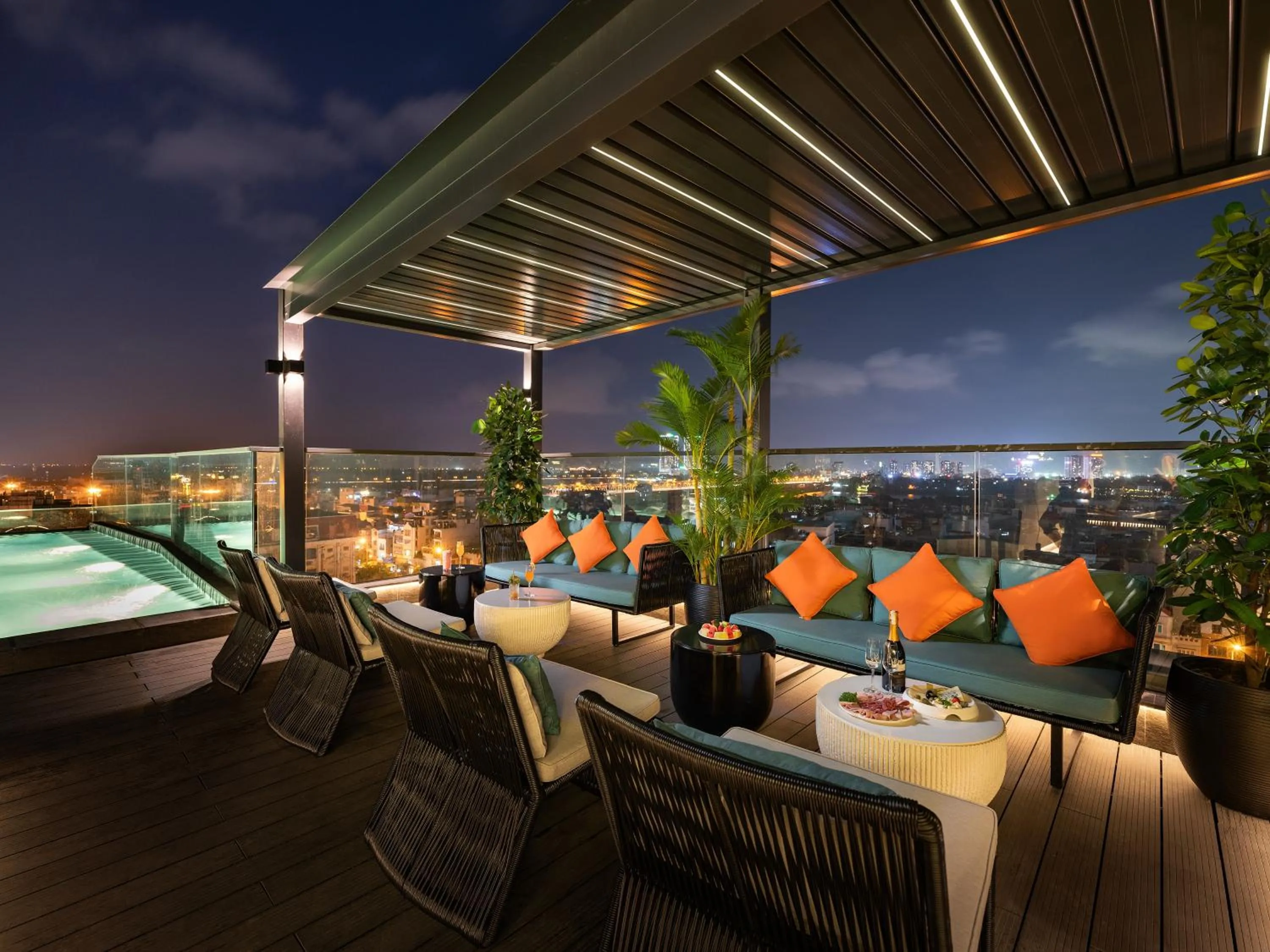 Patio in CLASSYC Hotel