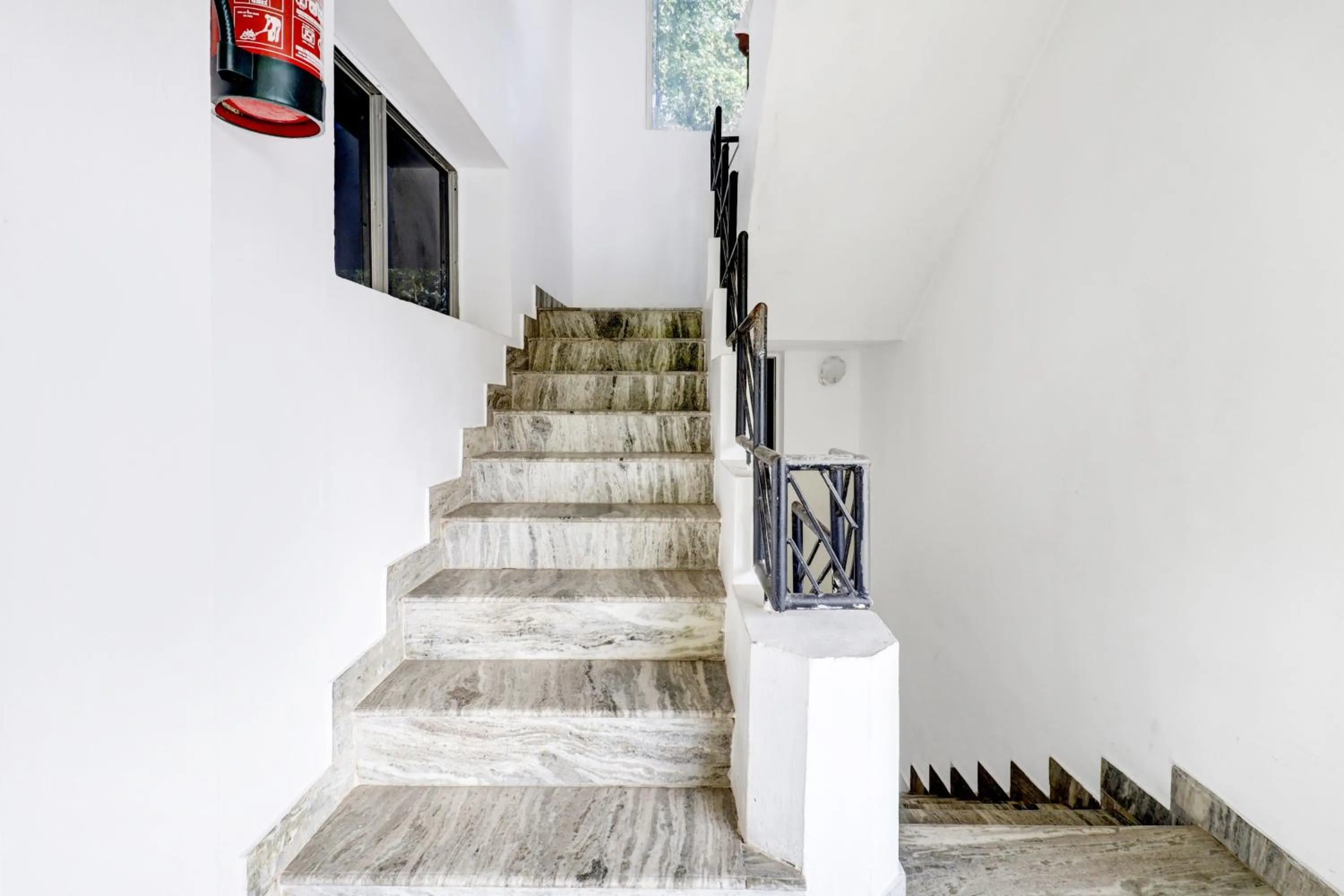 Lobby or reception in Super Hotel O Kazhakoottam Near AL SAJ Convention Centre