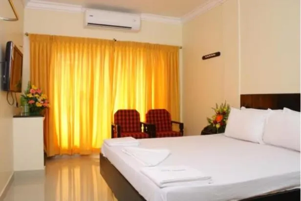 Bed in HOTEL BHARANI
