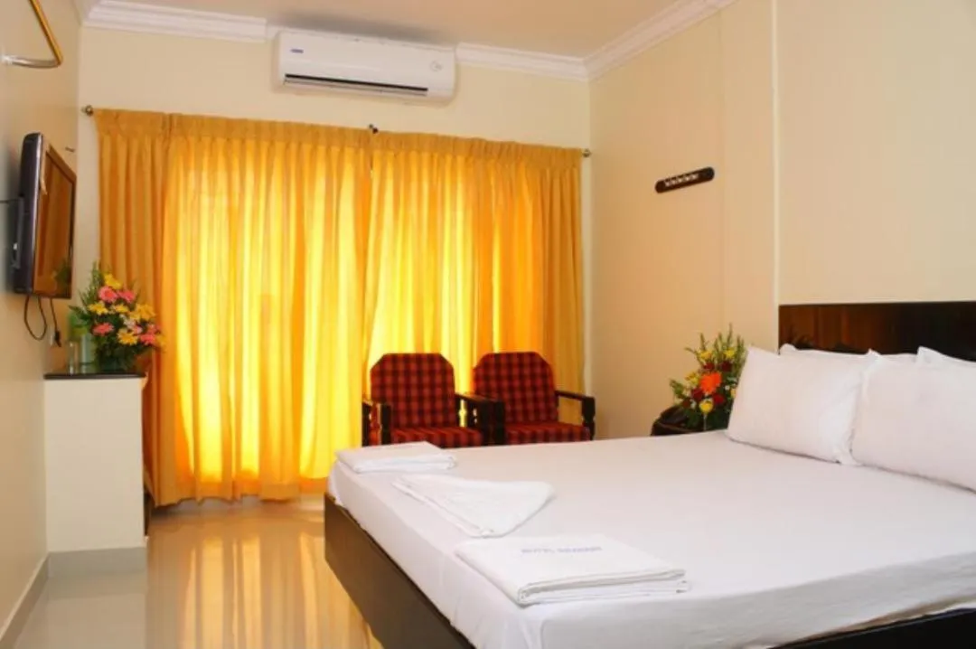 Bed in HOTEL BHARANI