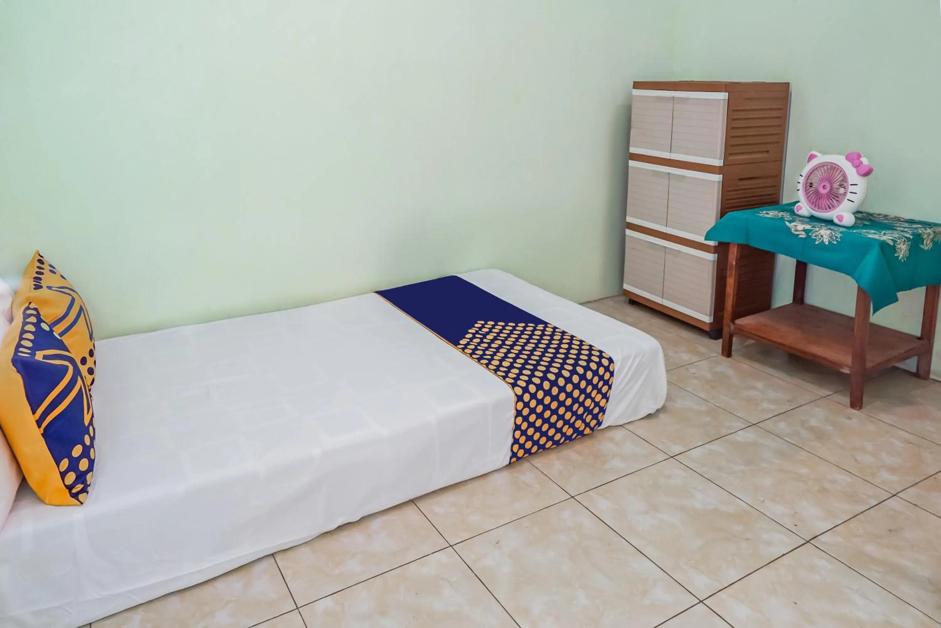 Bedroom, Bed in Hotel O Wunut Homestay Syariah