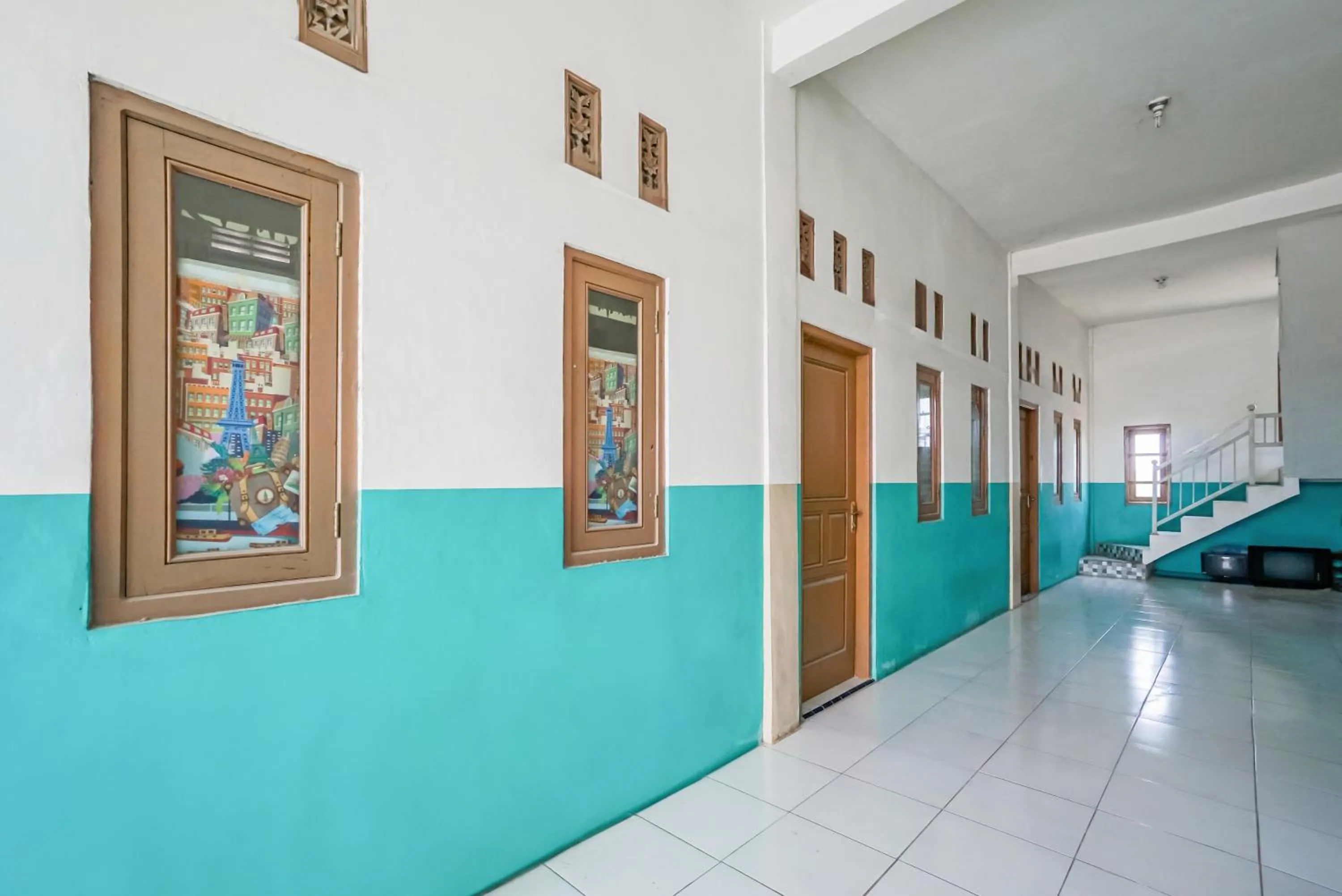 Lobby or reception in Hotel O Wunut Homestay Syariah