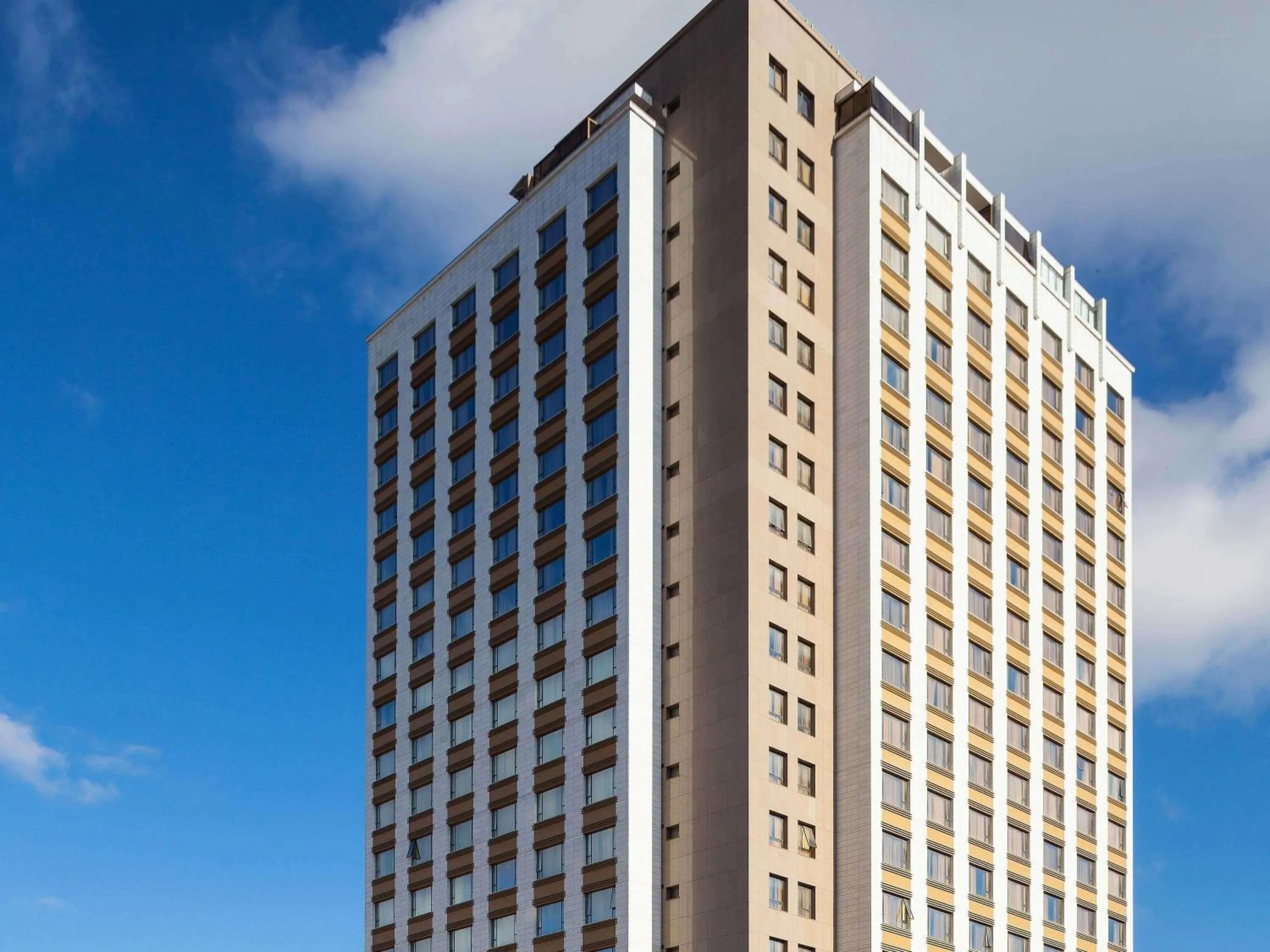 Property building in Mercure Belo Horizonte Lourdes