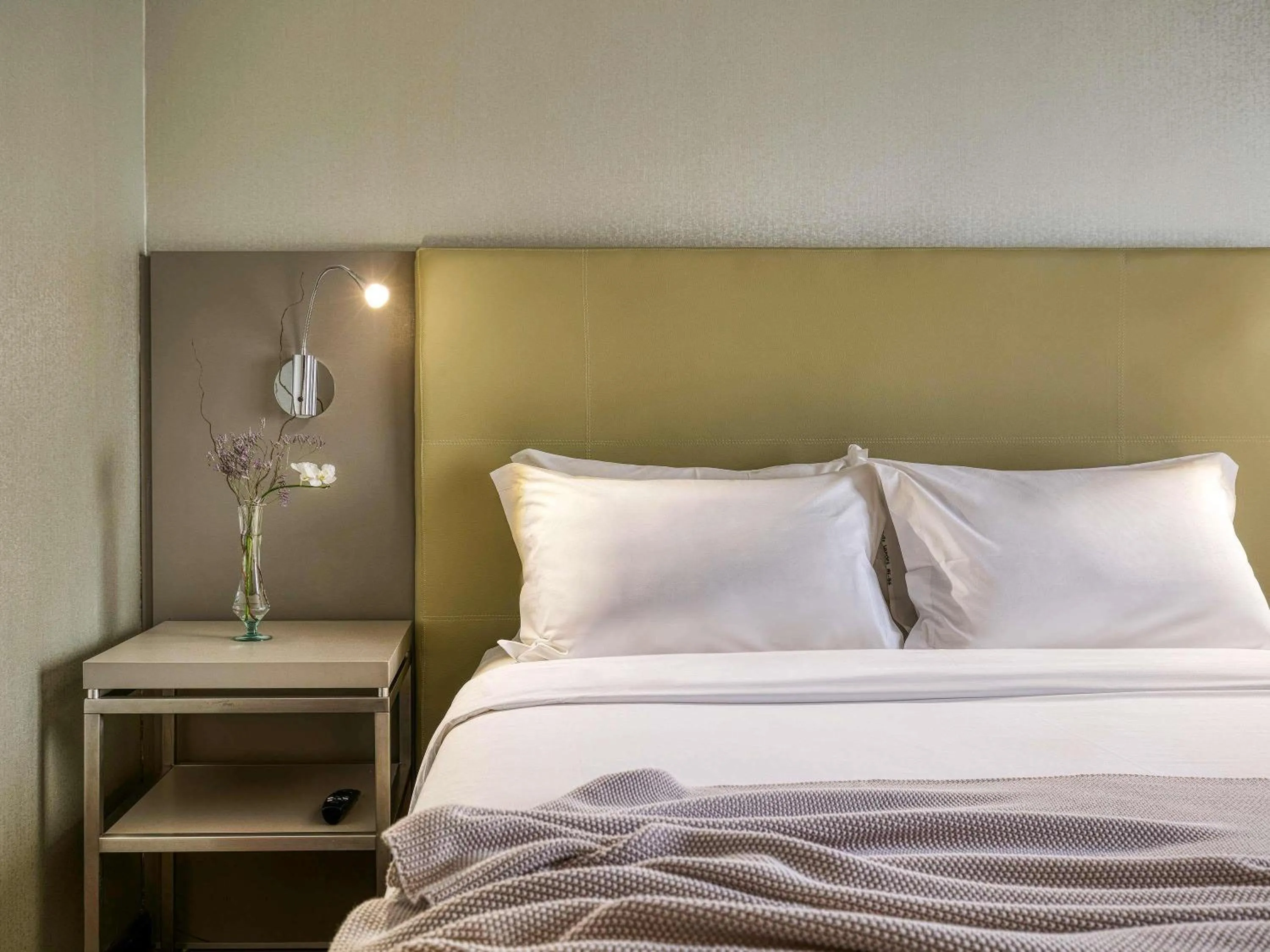 Bedroom, Bed in Mercure Belo Horizonte Lourdes