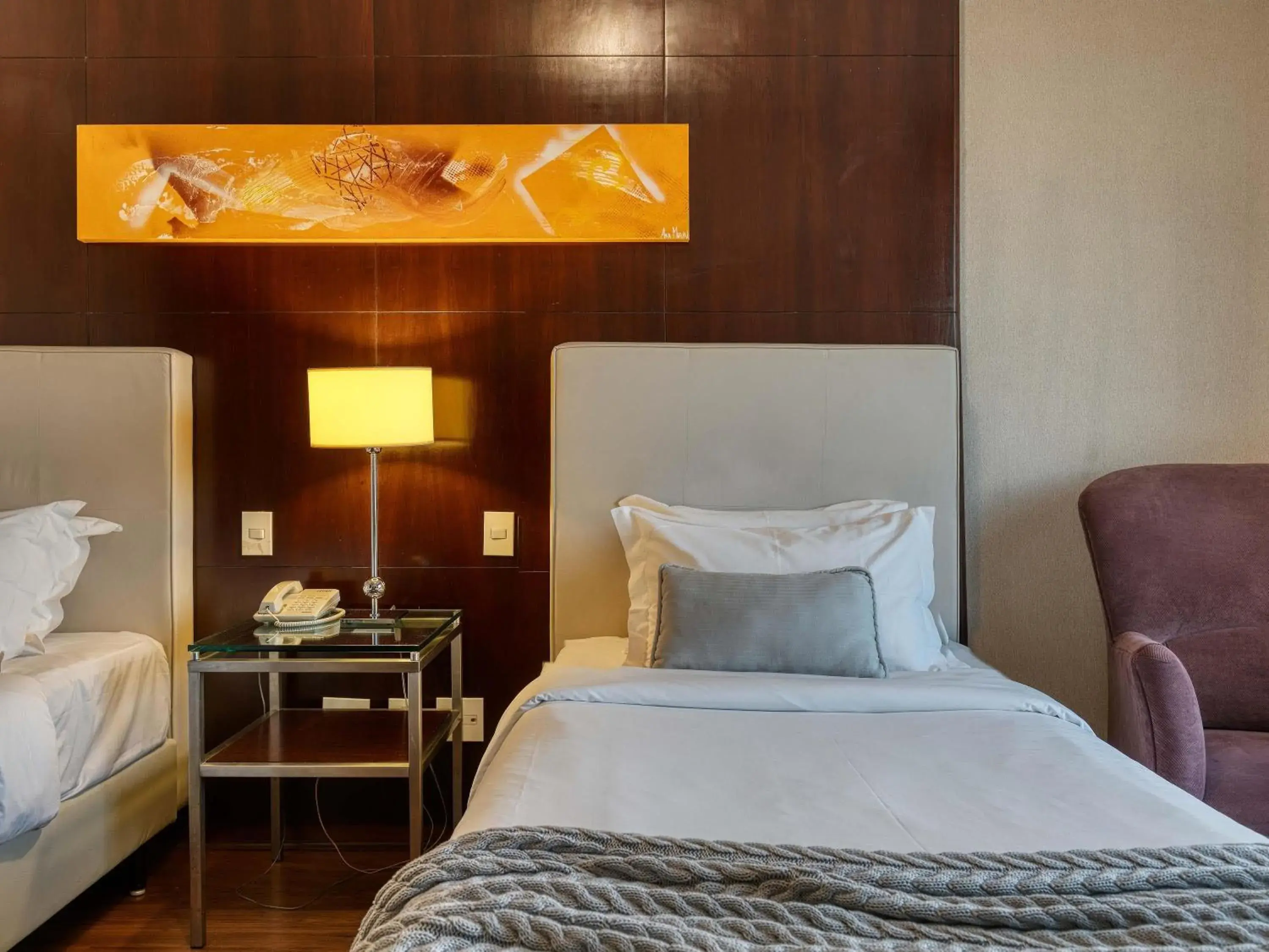 Classic Room with Three Single Beds in Mercure Belo Horizonte Lourdes Classic Room with Three Single Beds in Mercure Belo Horizonte Lourdes