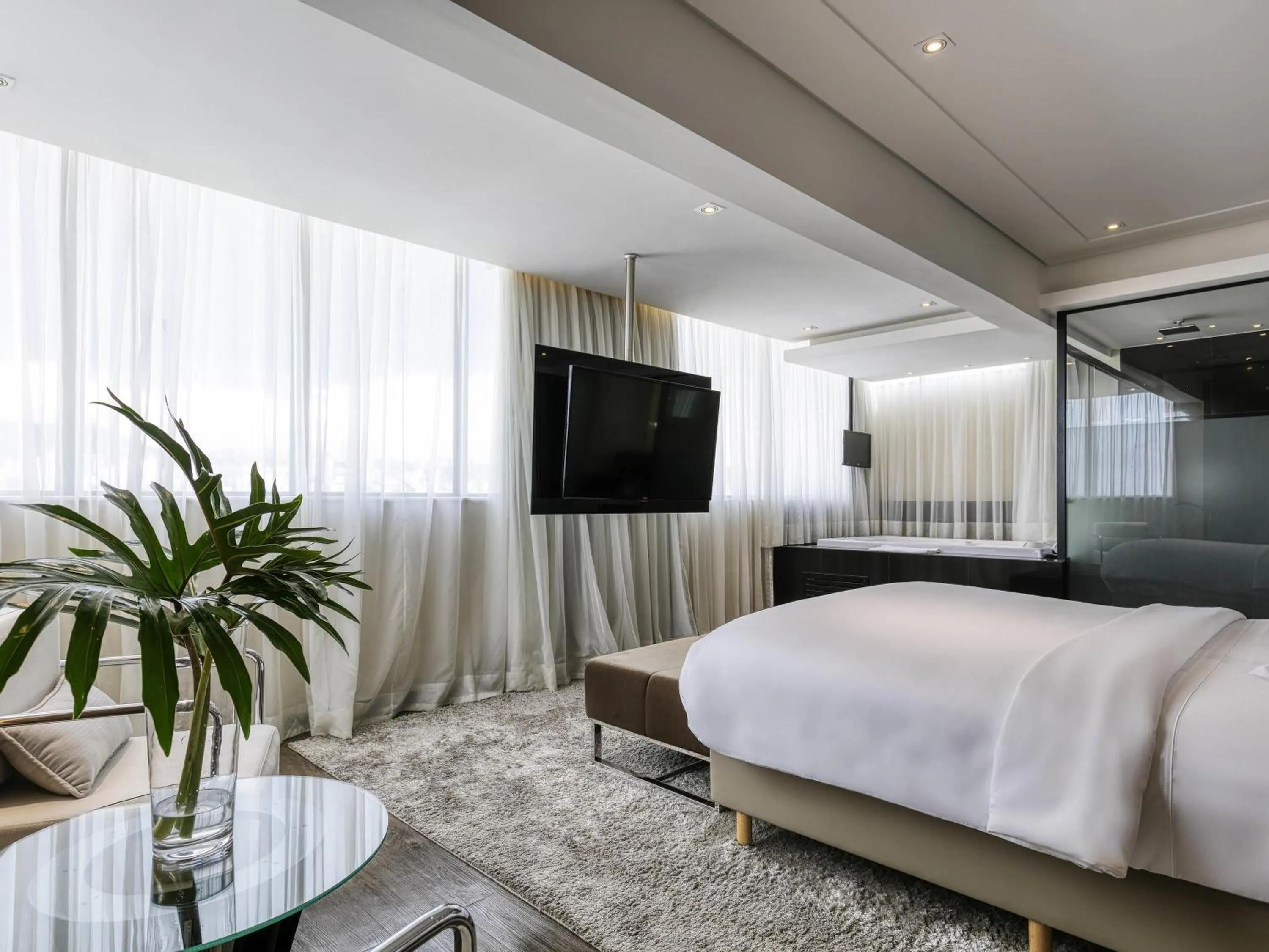 Bedroom, Bed in Mercure Belo Horizonte Lourdes