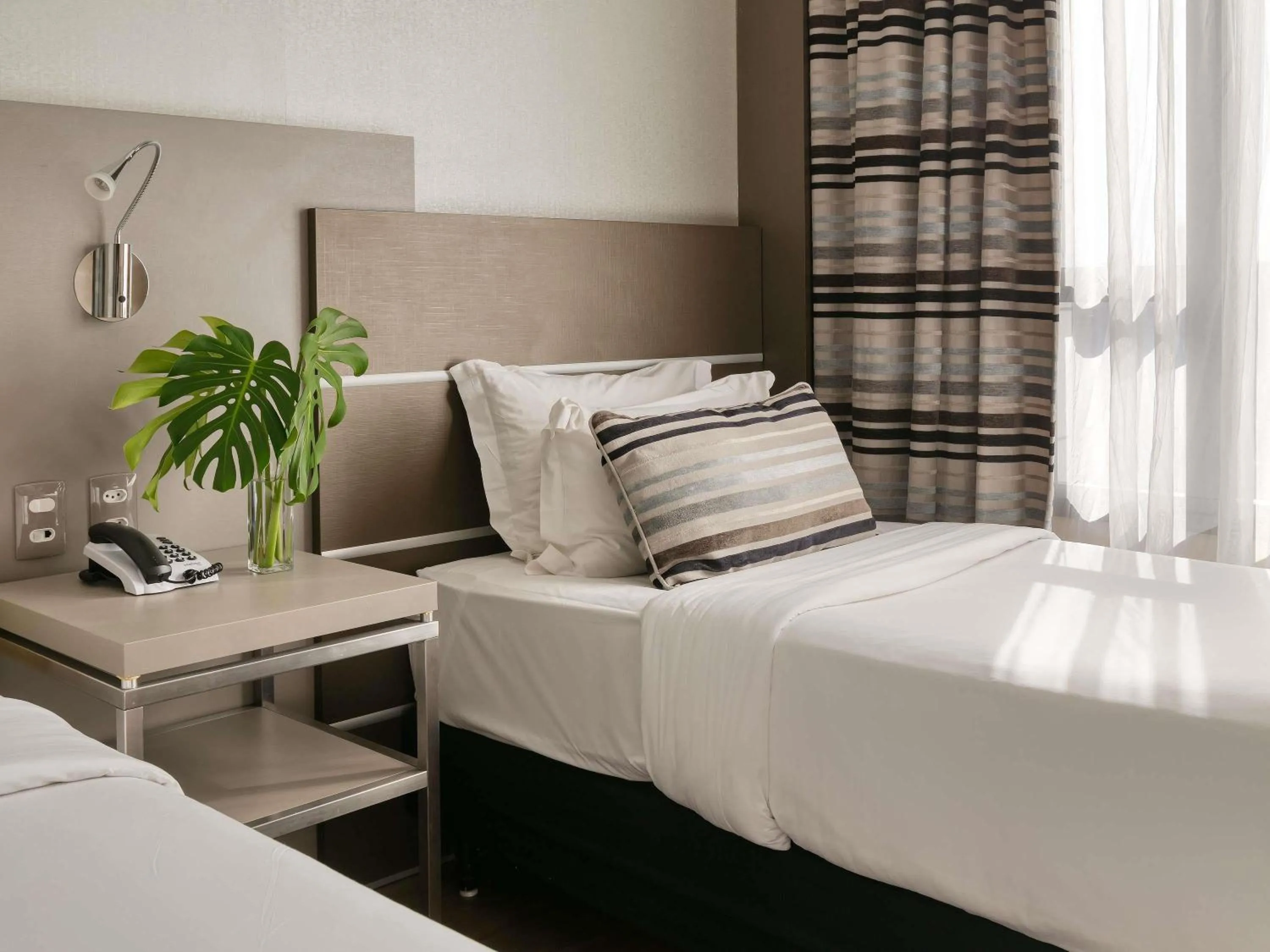 Bedroom, Bed in Mercure Belo Horizonte Lourdes