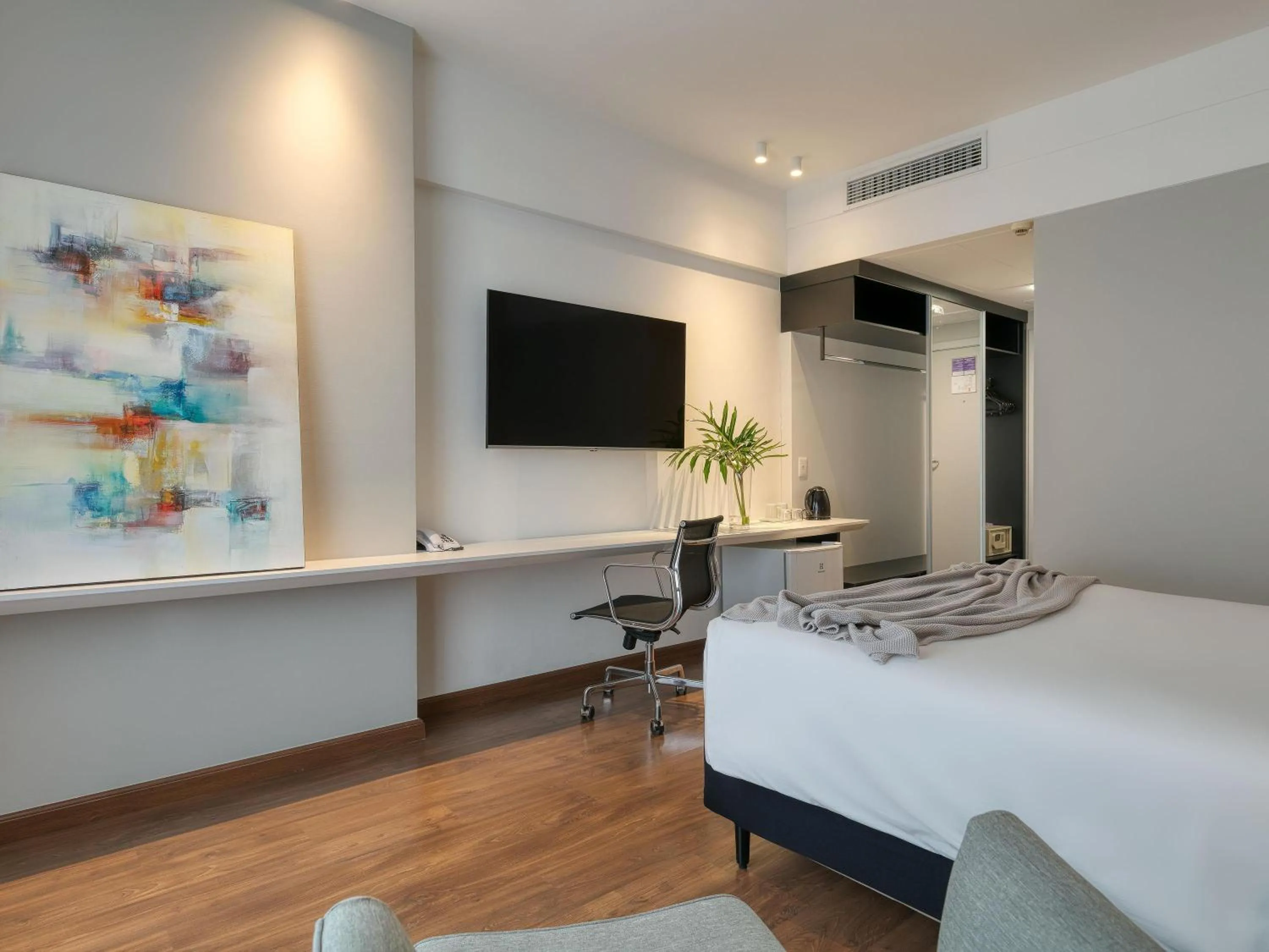 Bedroom, Bed in Mercure Belo Horizonte Lourdes