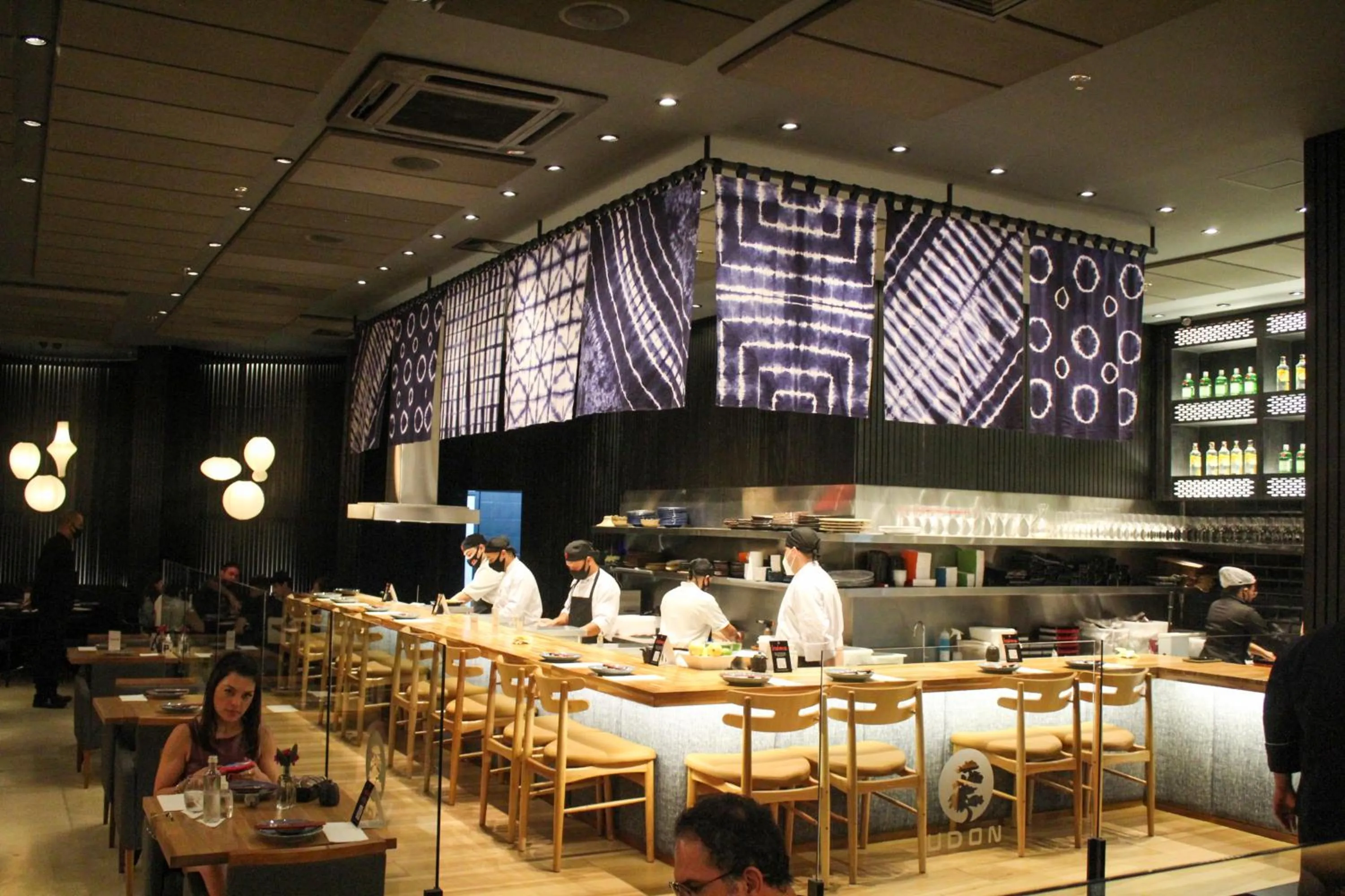 Restaurant/places to eat in Mercure Belo Horizonte Lourdes