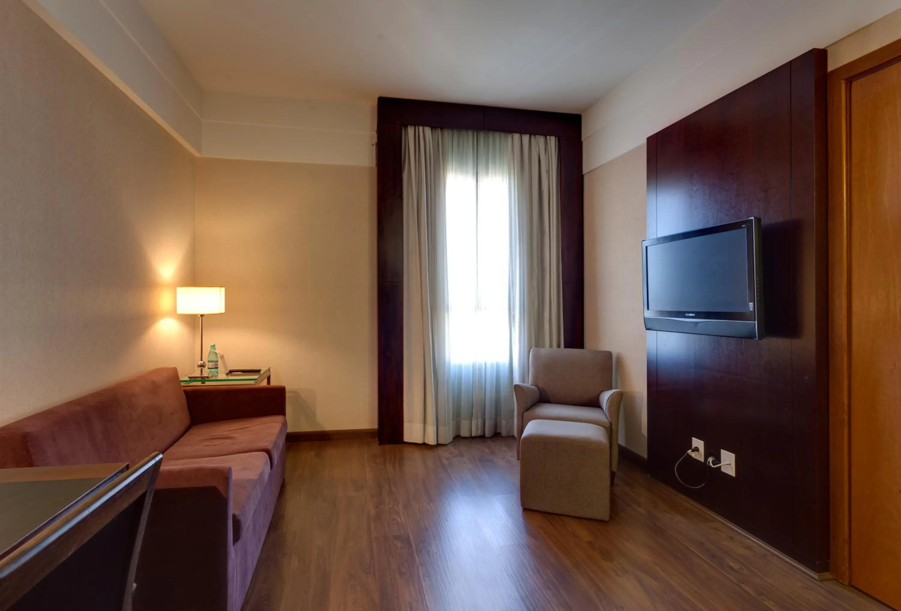 Coffee/tea facilities, Bed in Mercure Belo Horizonte Lourdes