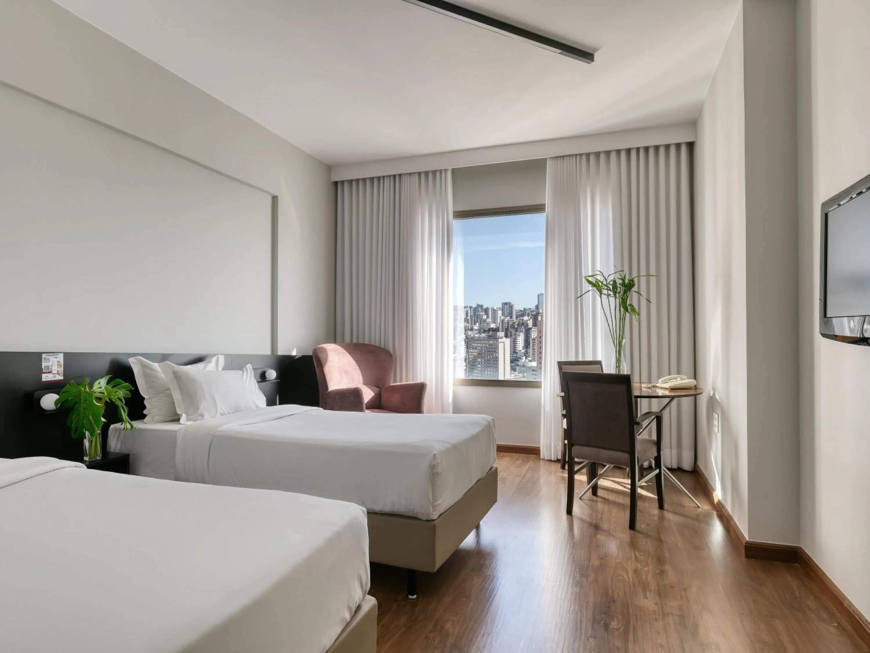 Bedroom, Bed in Mercure Belo Horizonte Lourdes