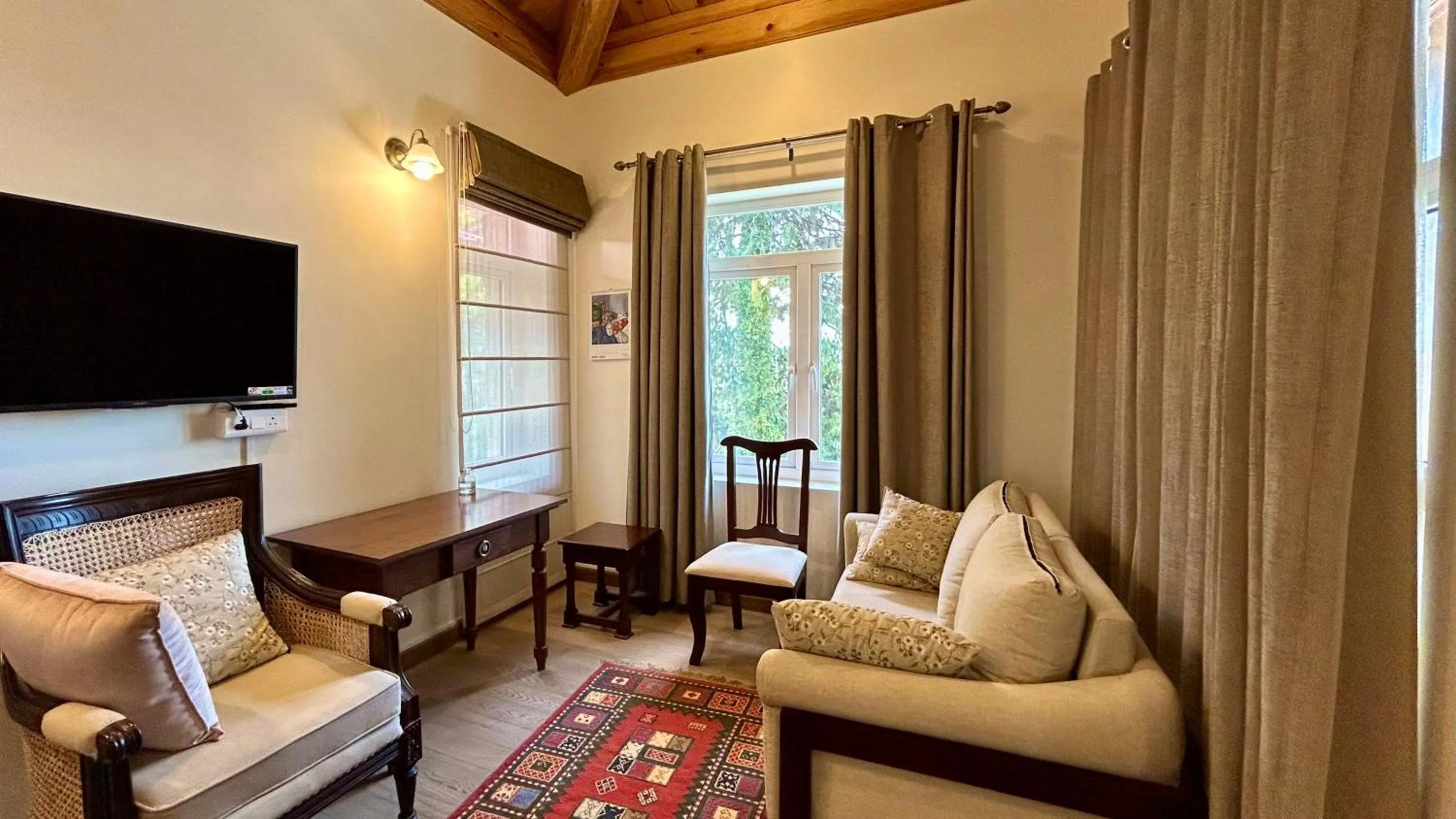 Seating area in The Magnolia Lodge