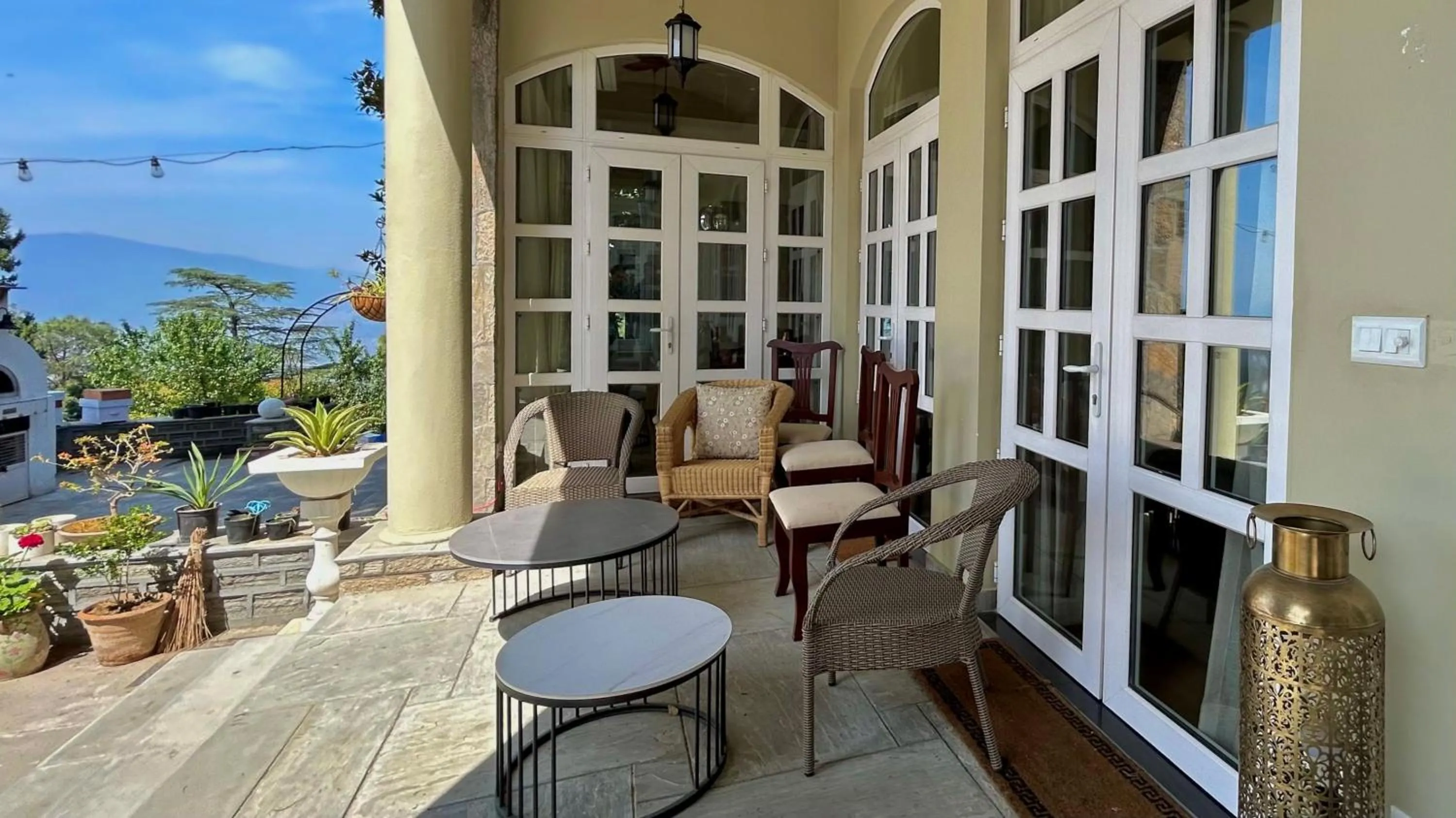 Patio in The Magnolia Lodge