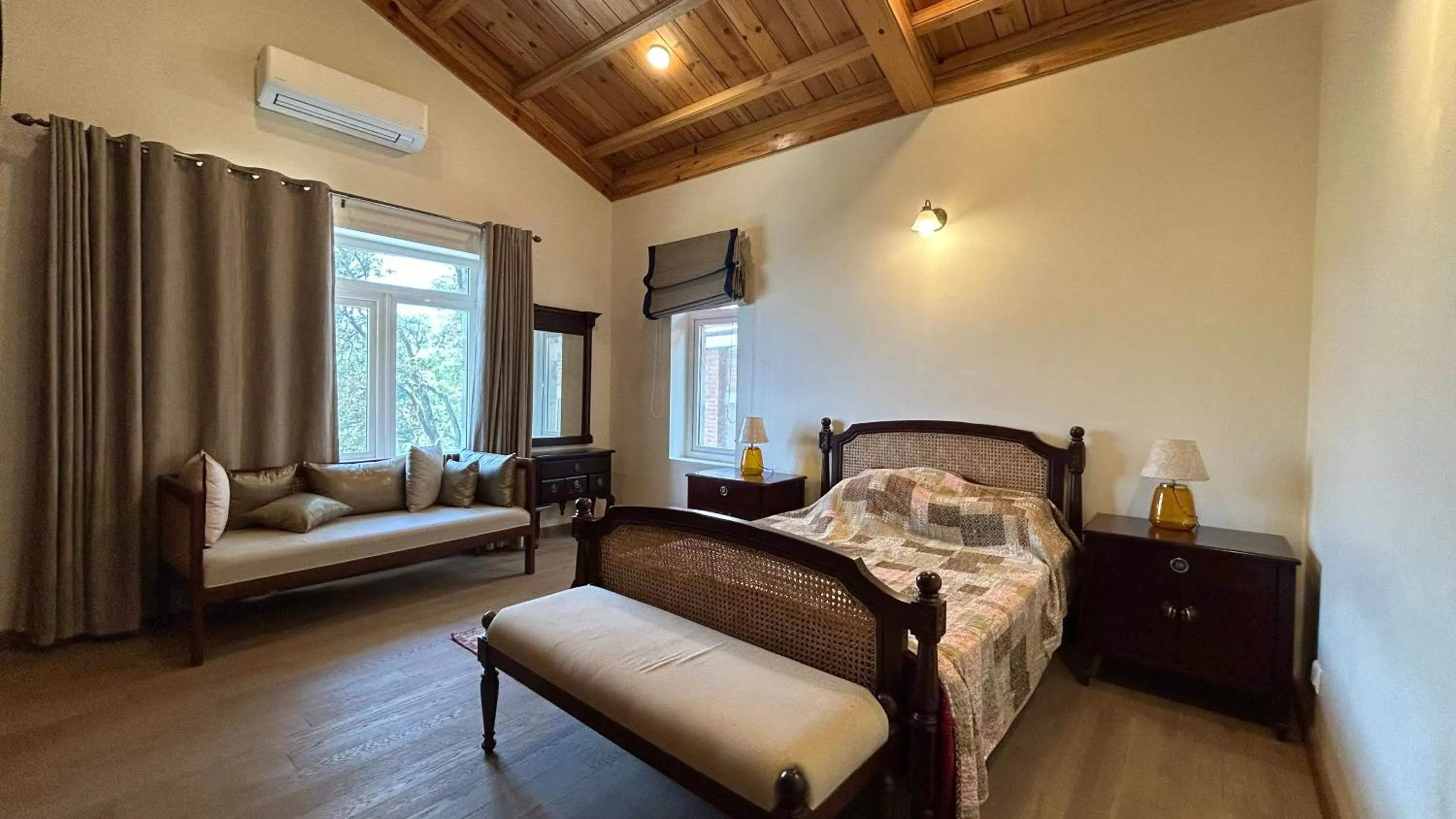 Bedroom, Bed in The Magnolia Lodge