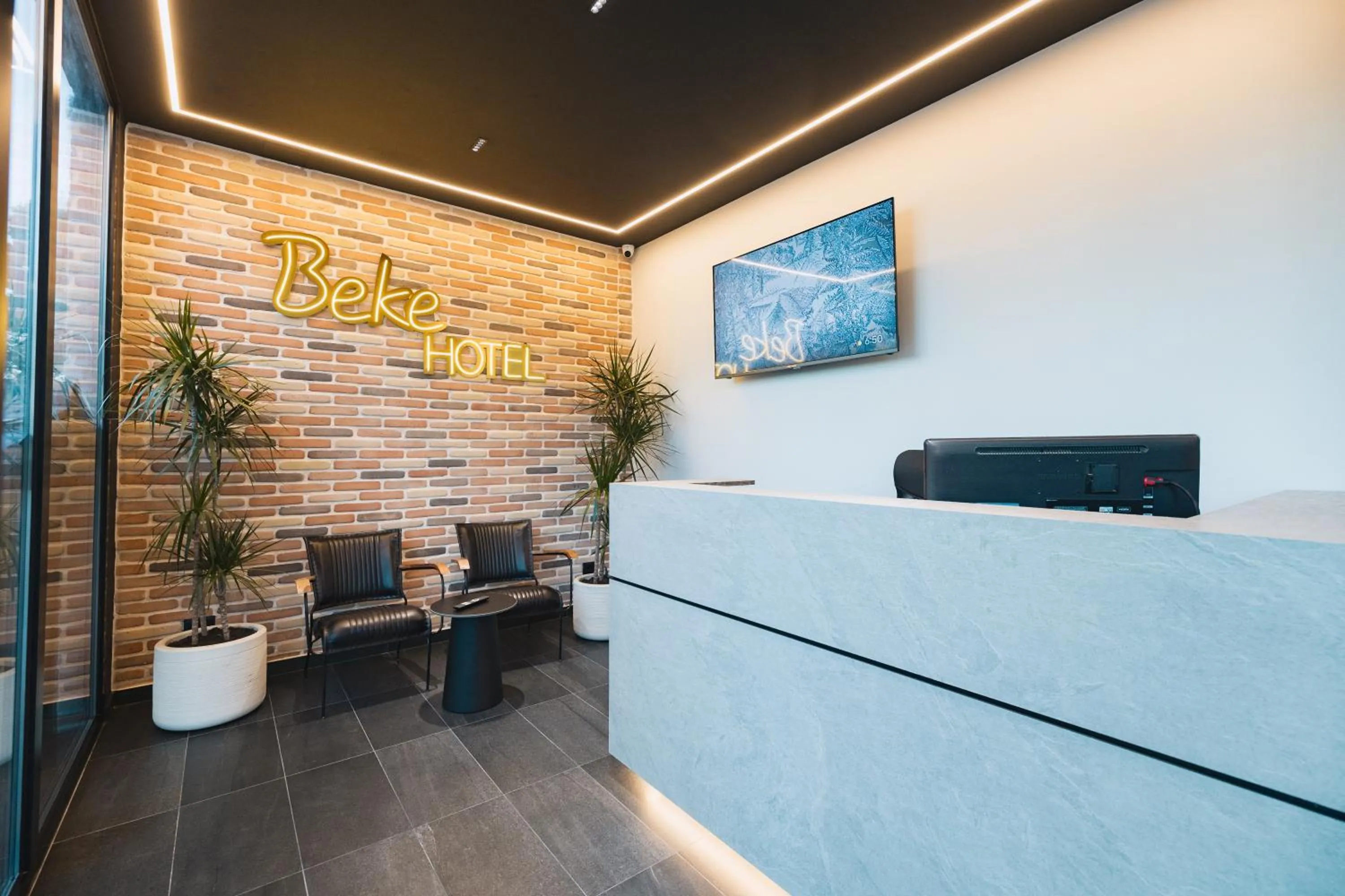 TV and multimedia in Hotel Beke