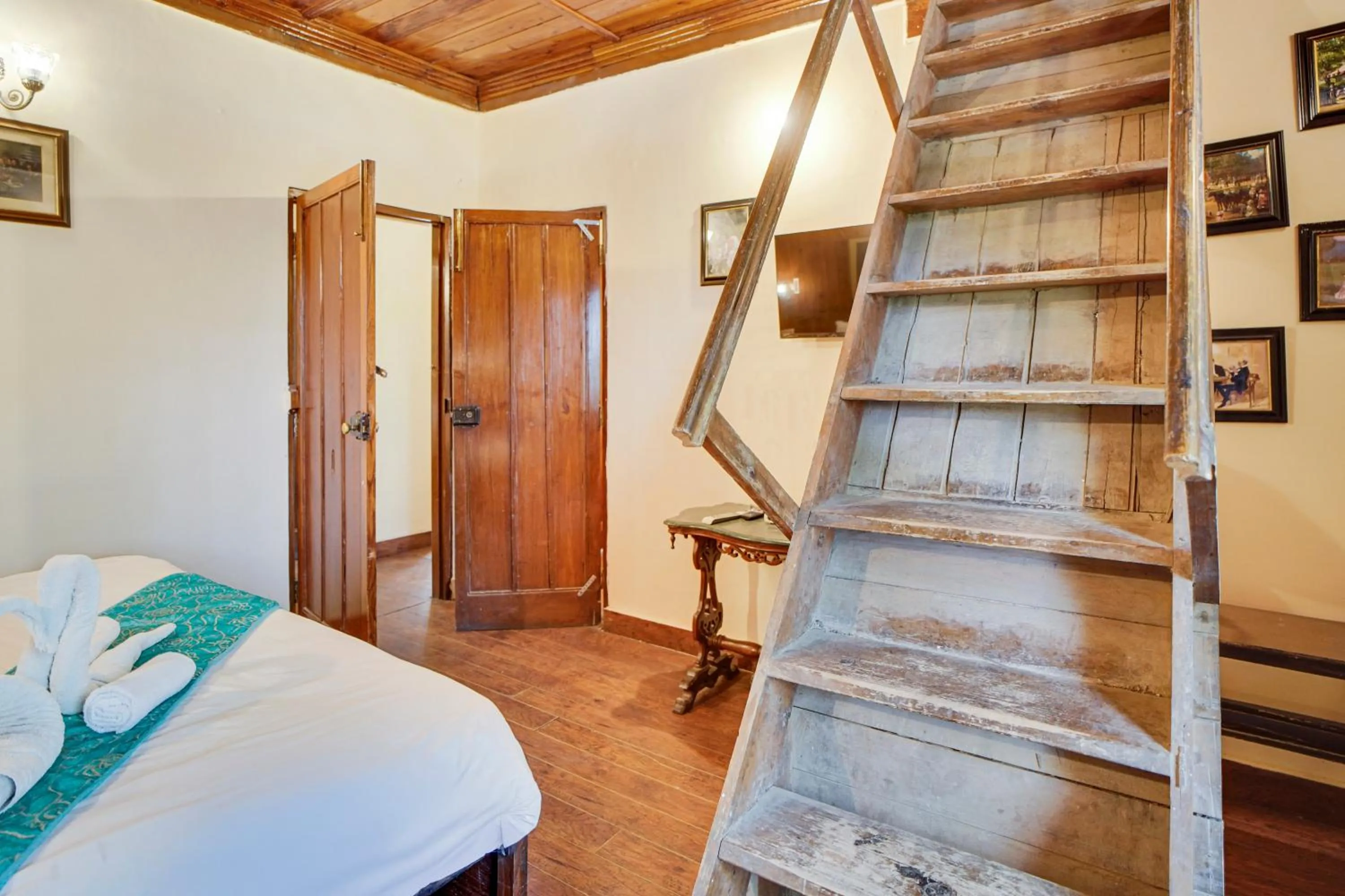 Bed in Shimla British Resort