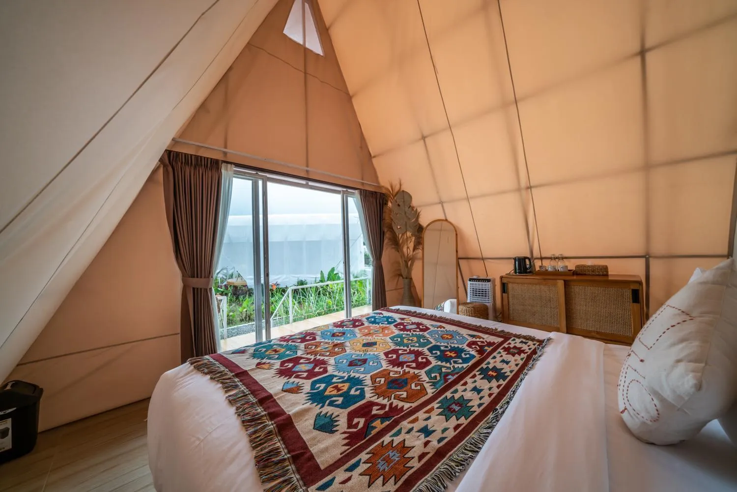 Bed in The Dewi Bedugul