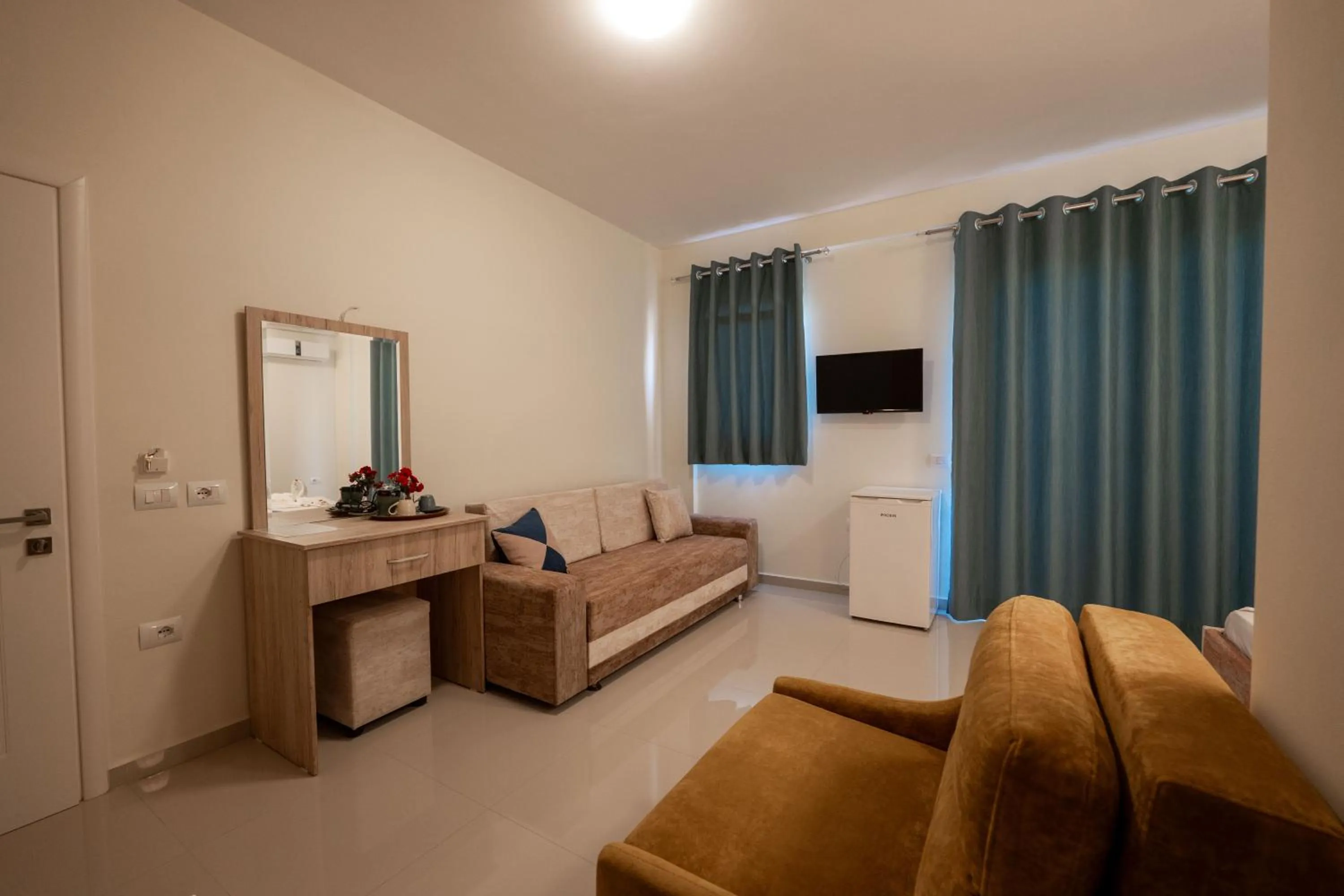 TV and multimedia in Golden Hotel