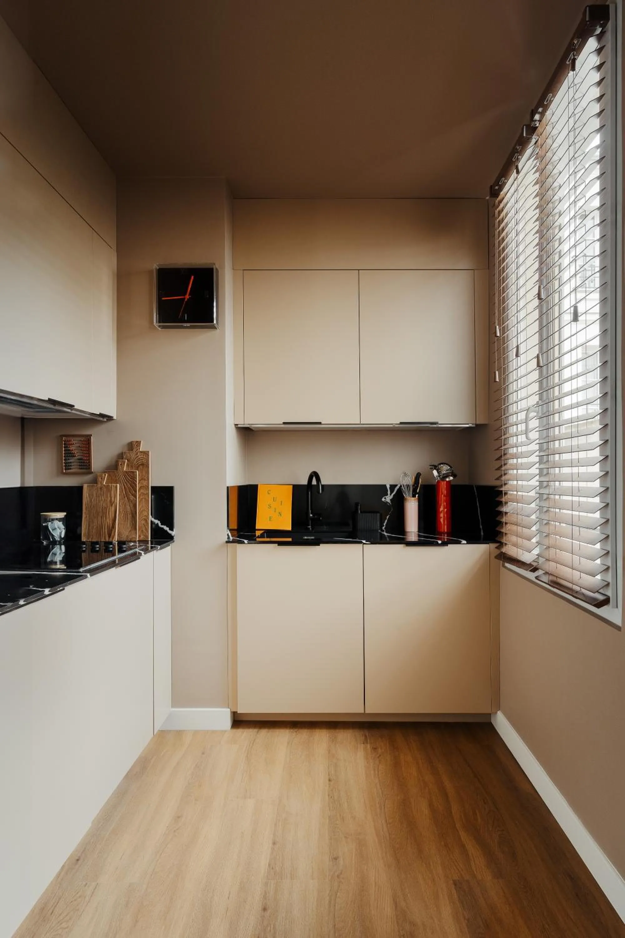 Coffee/tea facilities in Edgar Suites Marais - Temple