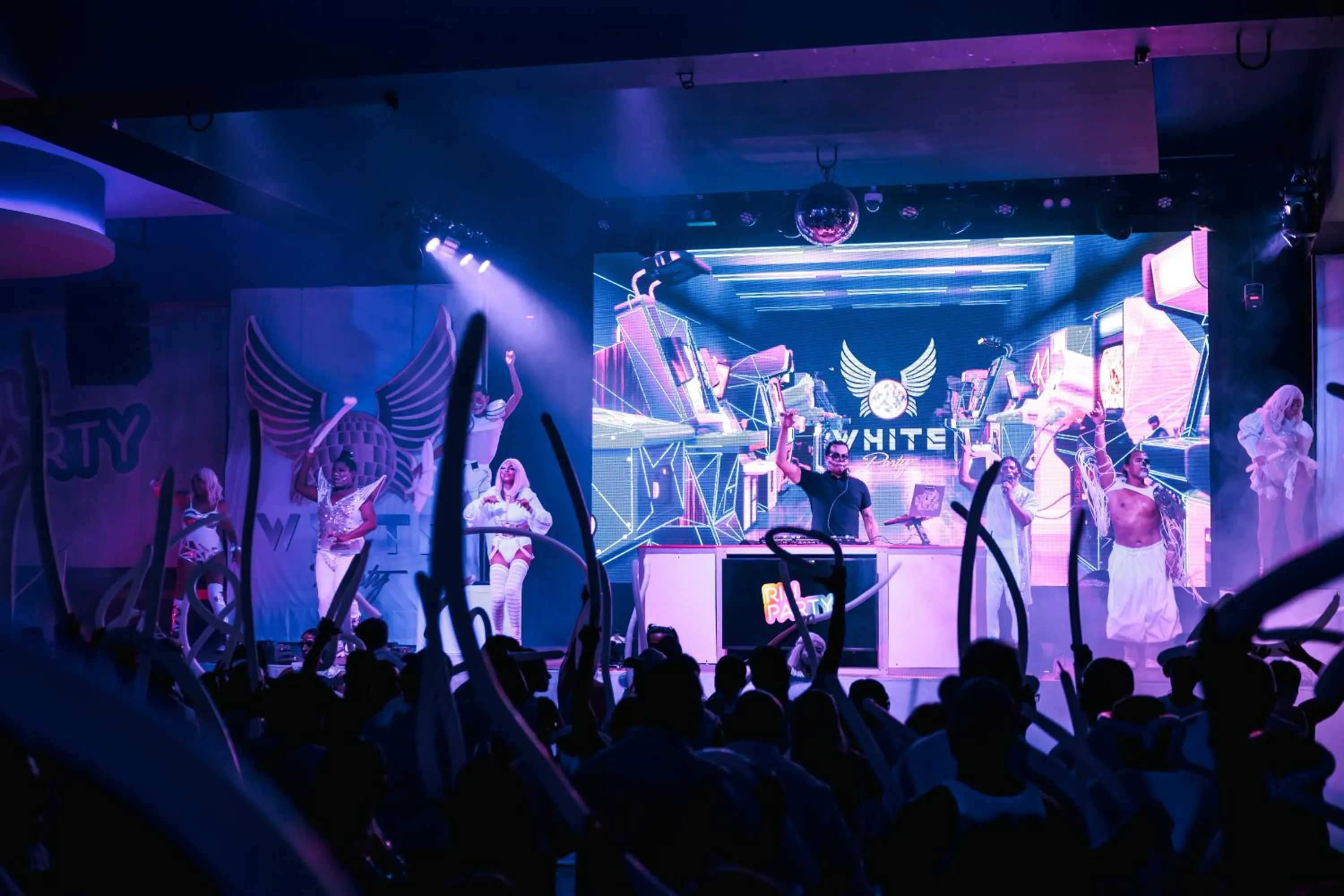 Evening entertainment in Riu Dunamar - All Inclusive