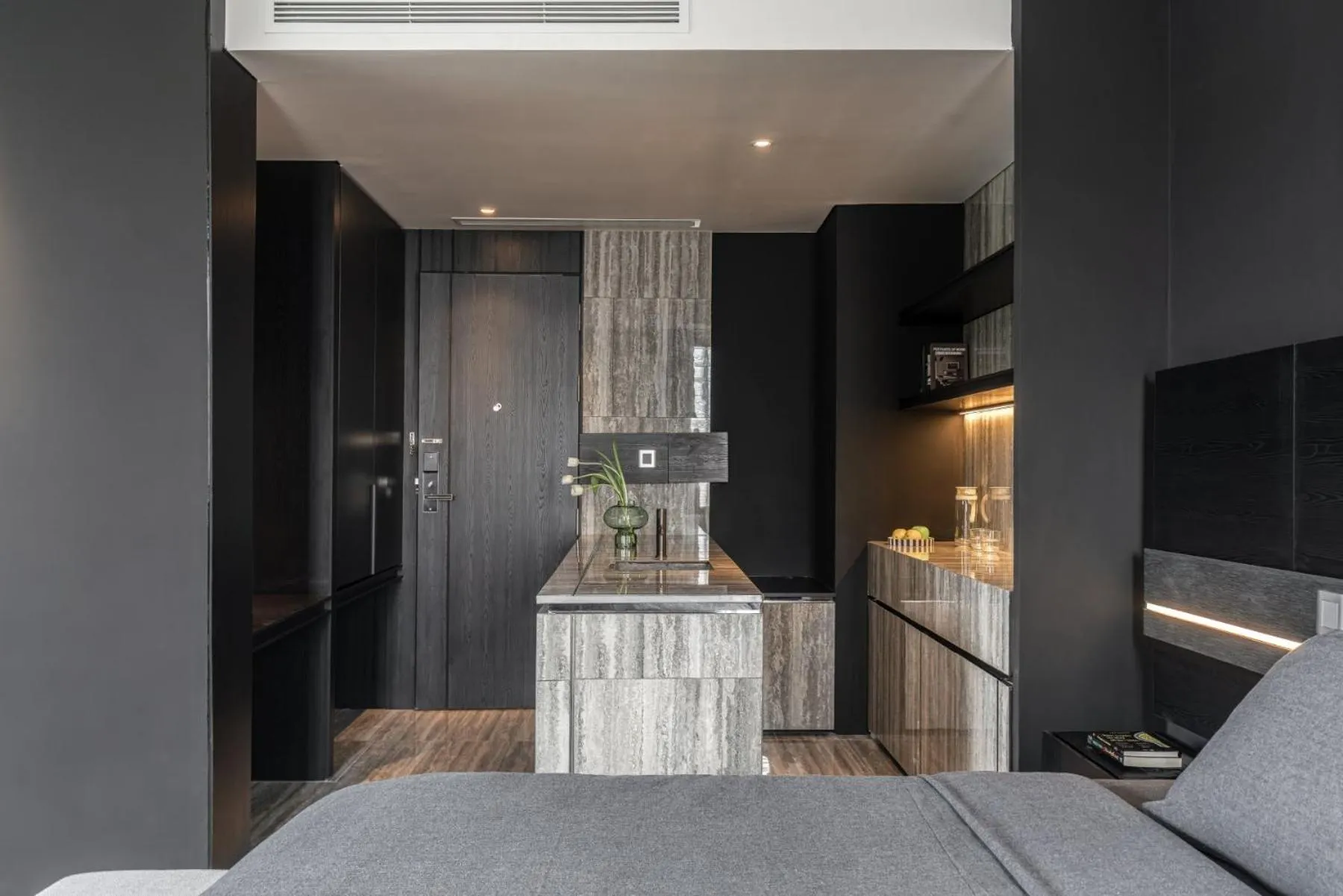 Photo of the whole room in M Village Nguyễn Kiệm - Cosmo Airport Hotel