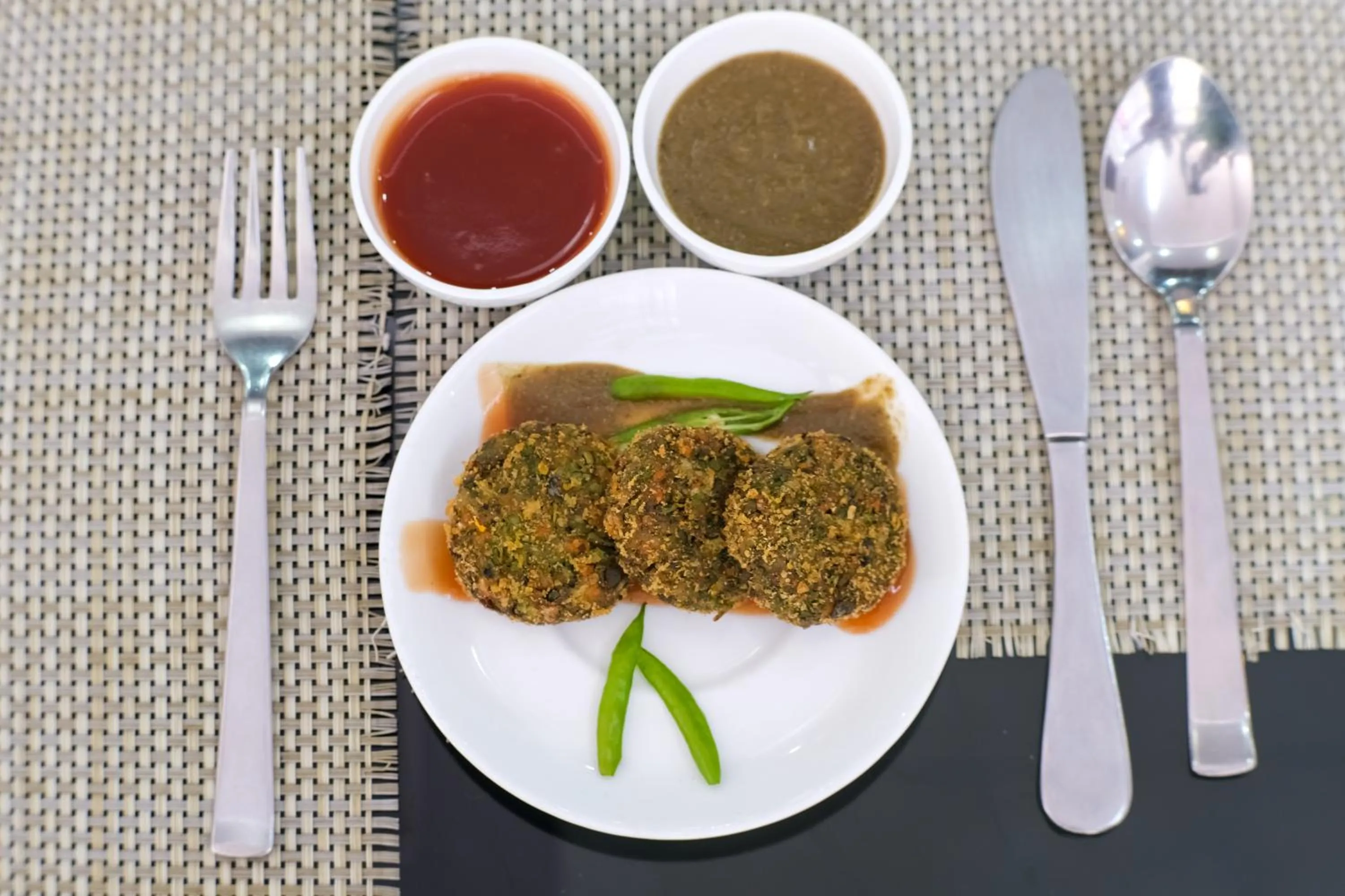 Food and drinks in Hotel Bob's N Barley Luxury Room Best Hotel in McLeod Ganj