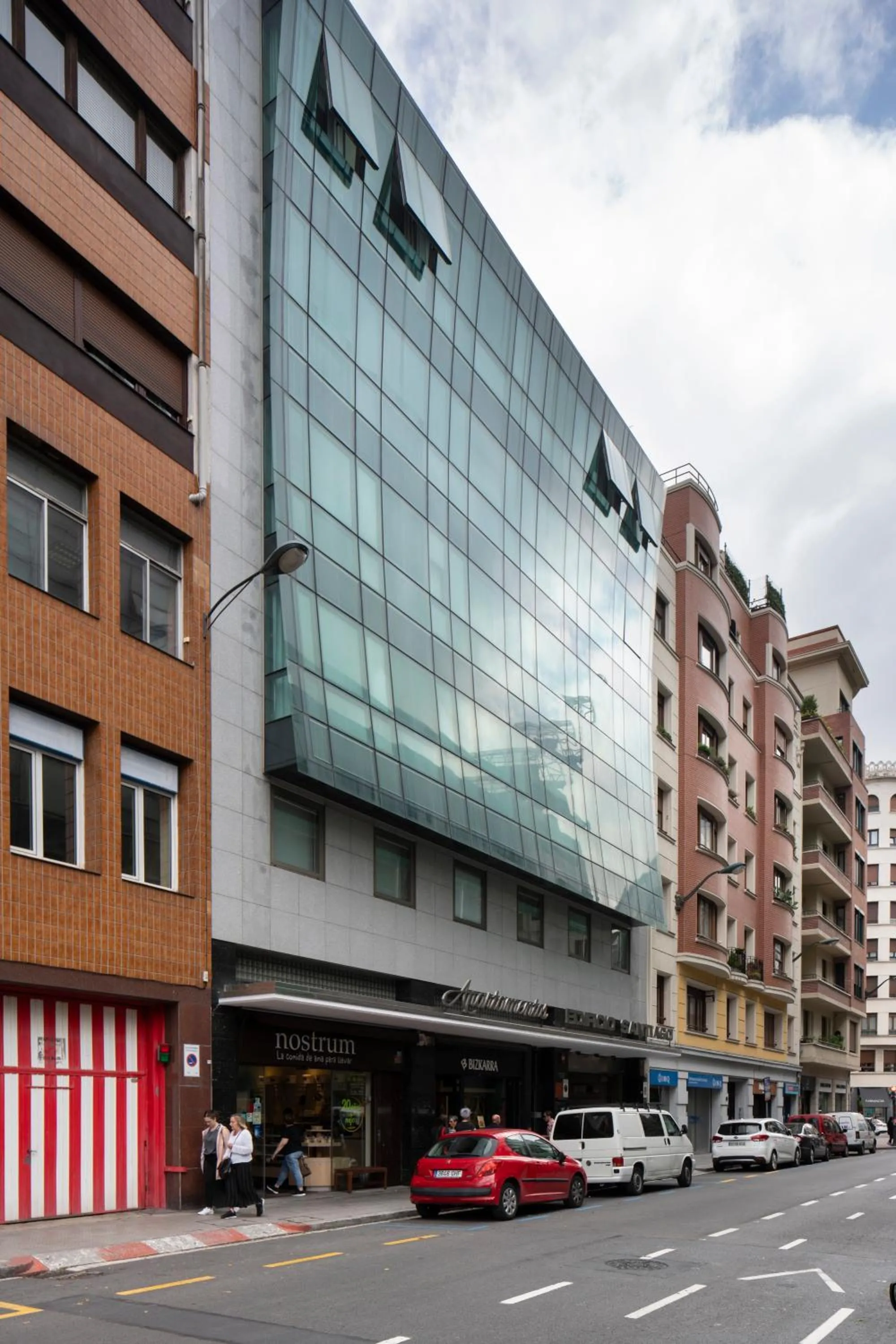 Property building in Santiago Apartments Bilbao