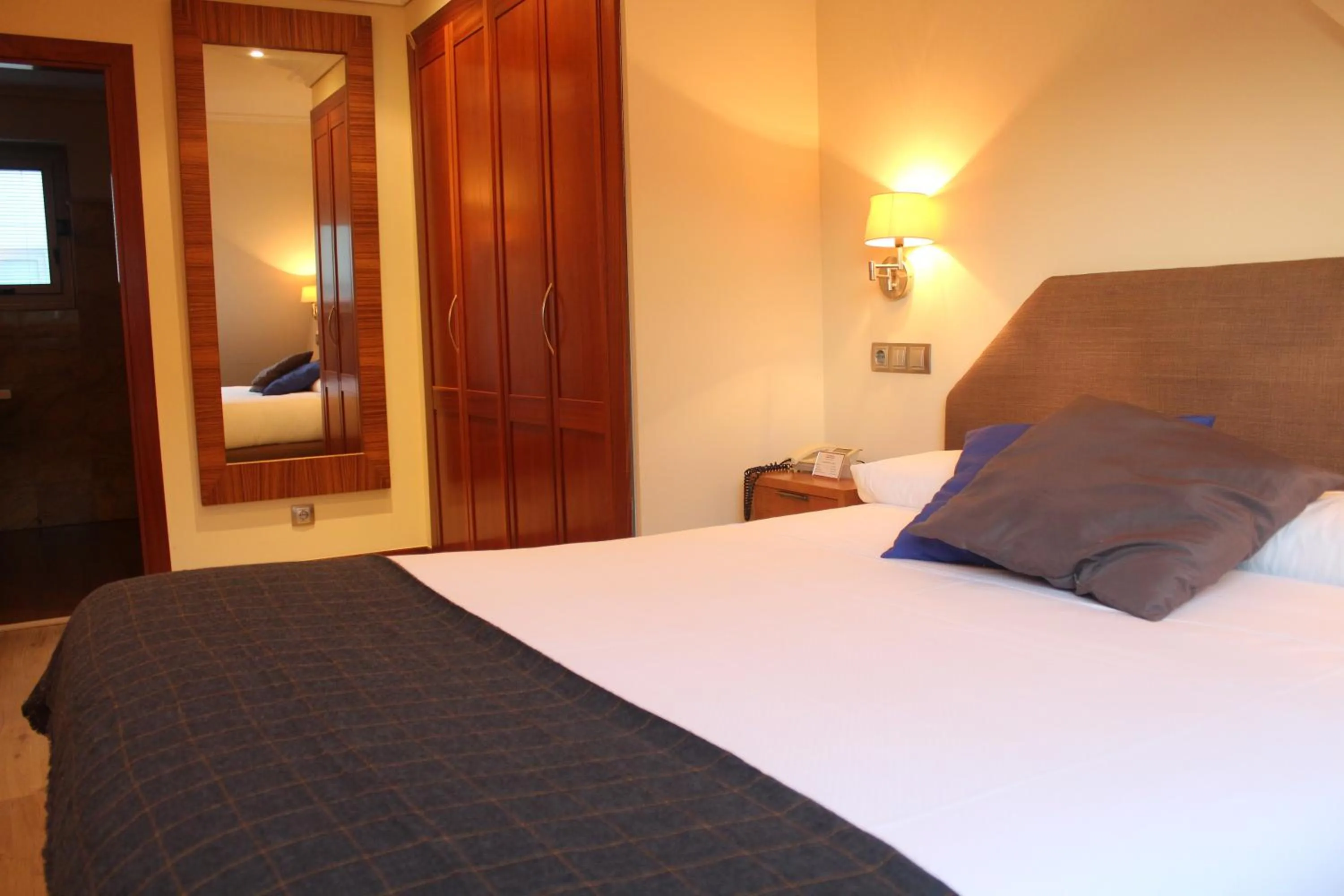 Bedroom, Bed in Santiago Apartments Bilbao