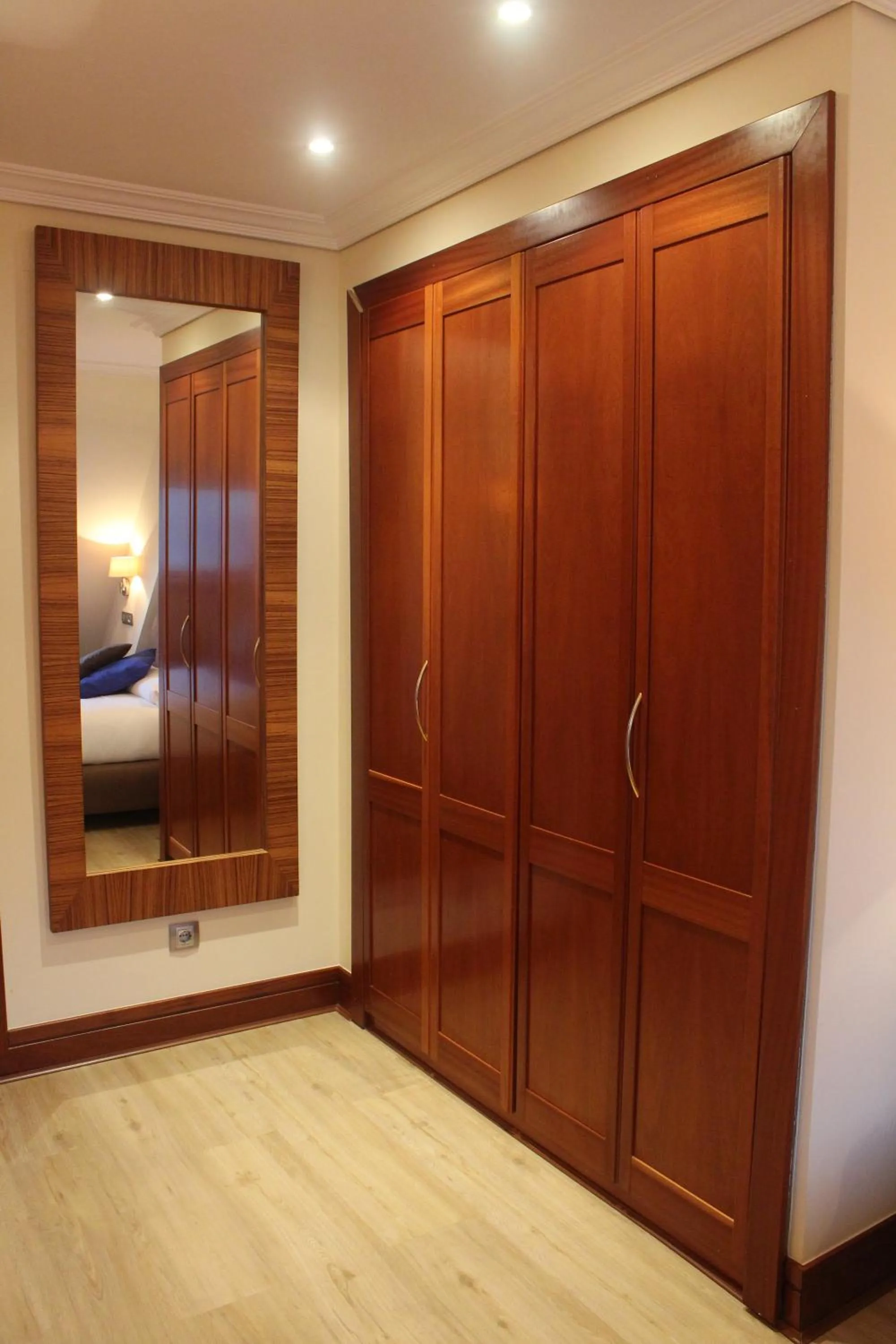 Bedroom in Santiago Apartments Bilbao