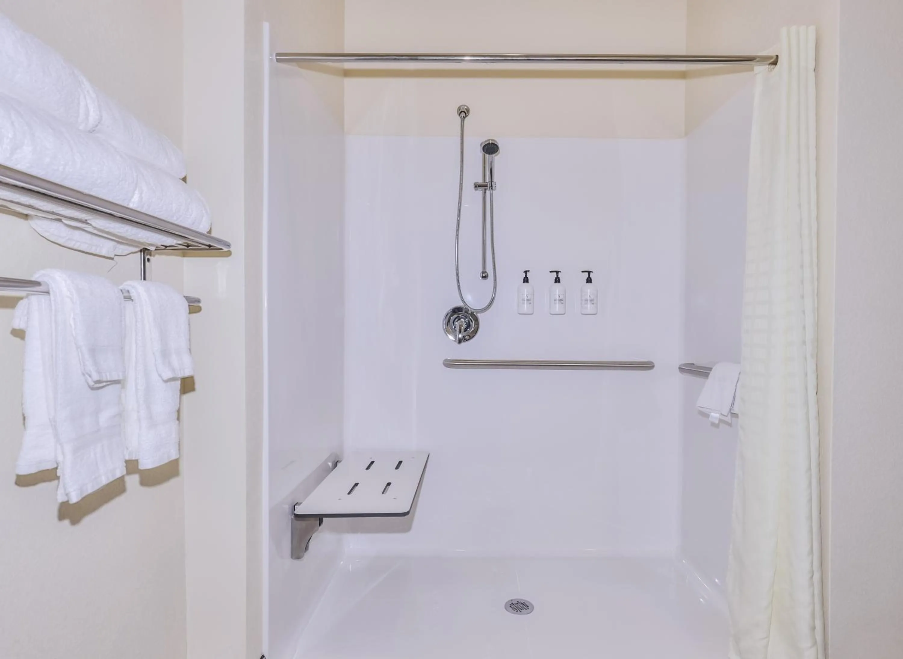 Bathroom in Cobblestone Hotel & Suites - Rhinelander