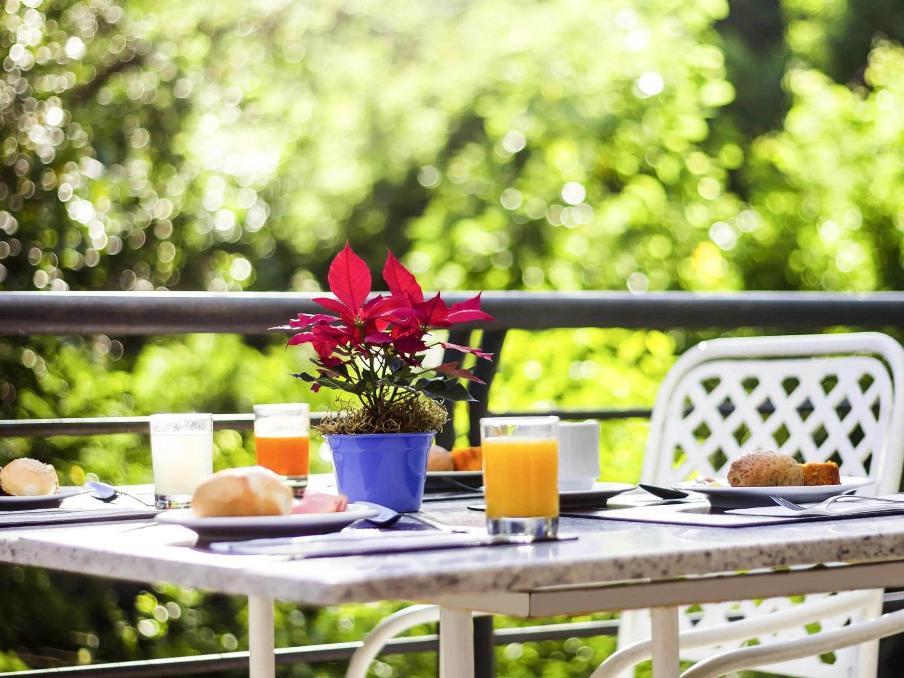 Restaurant/places to eat in Novotel Porto Alegre Tres Figueiras