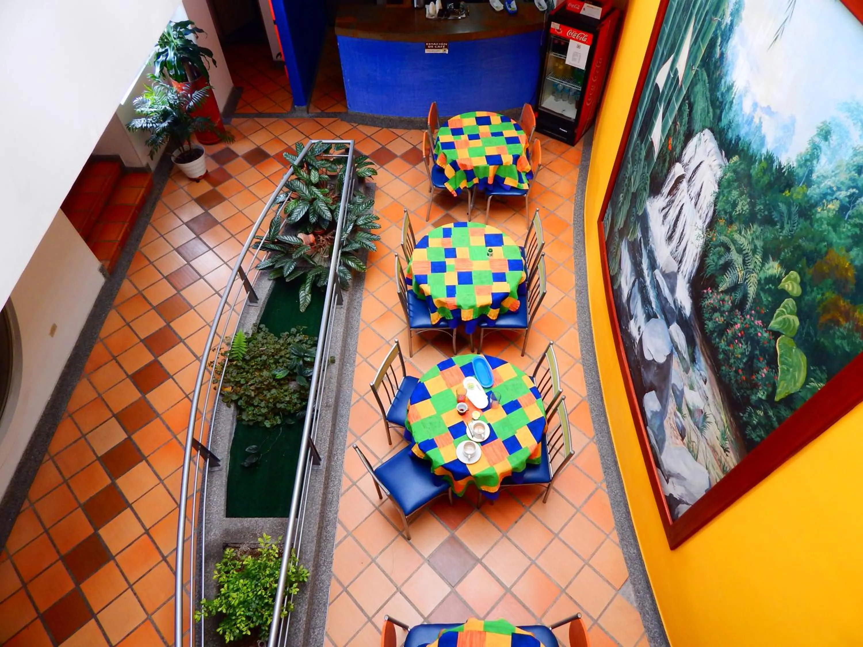 Restaurant/places to eat in Hotel Castillo Real