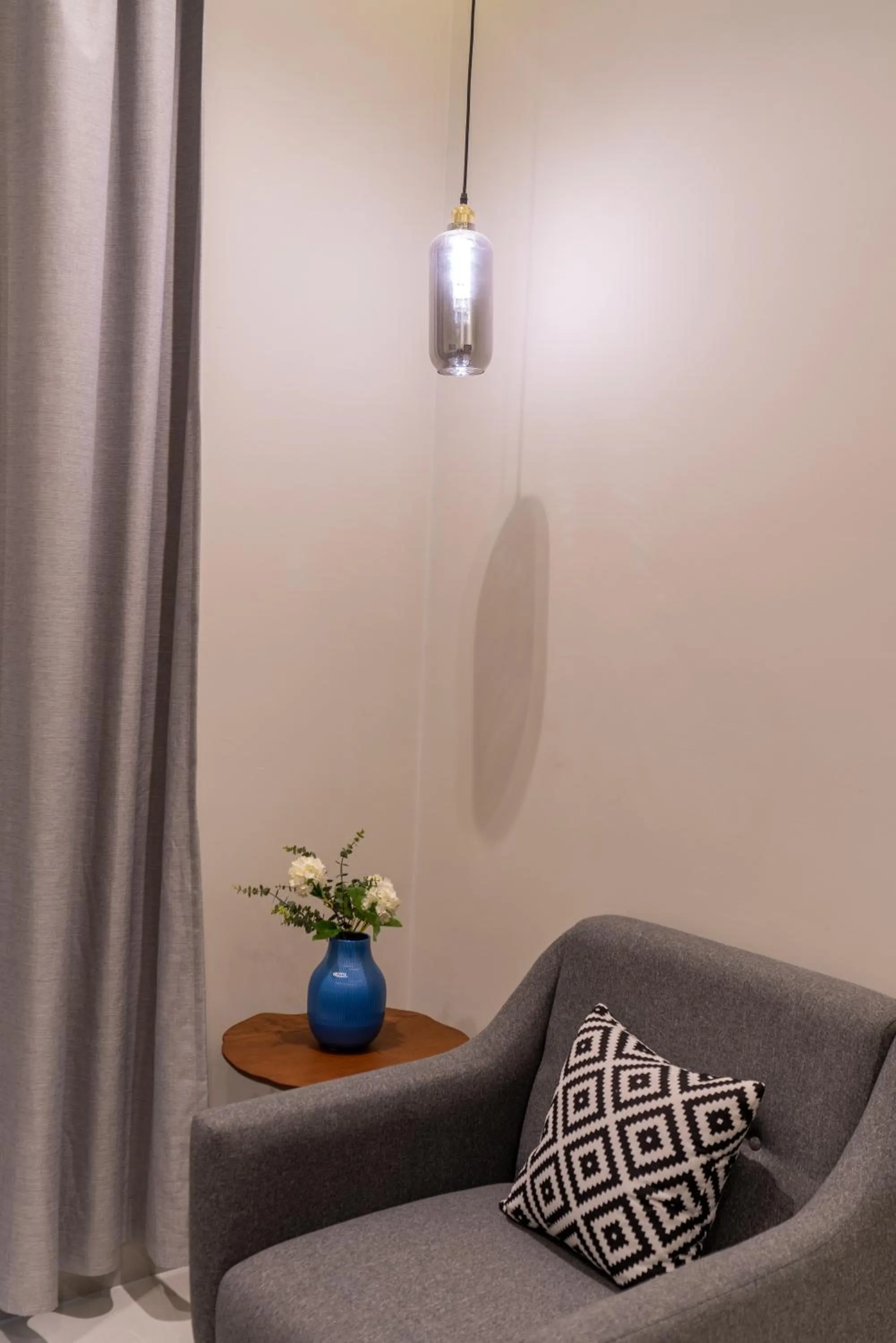 Communal lounge/ TV room in Sleep Inn Apart-Hotel