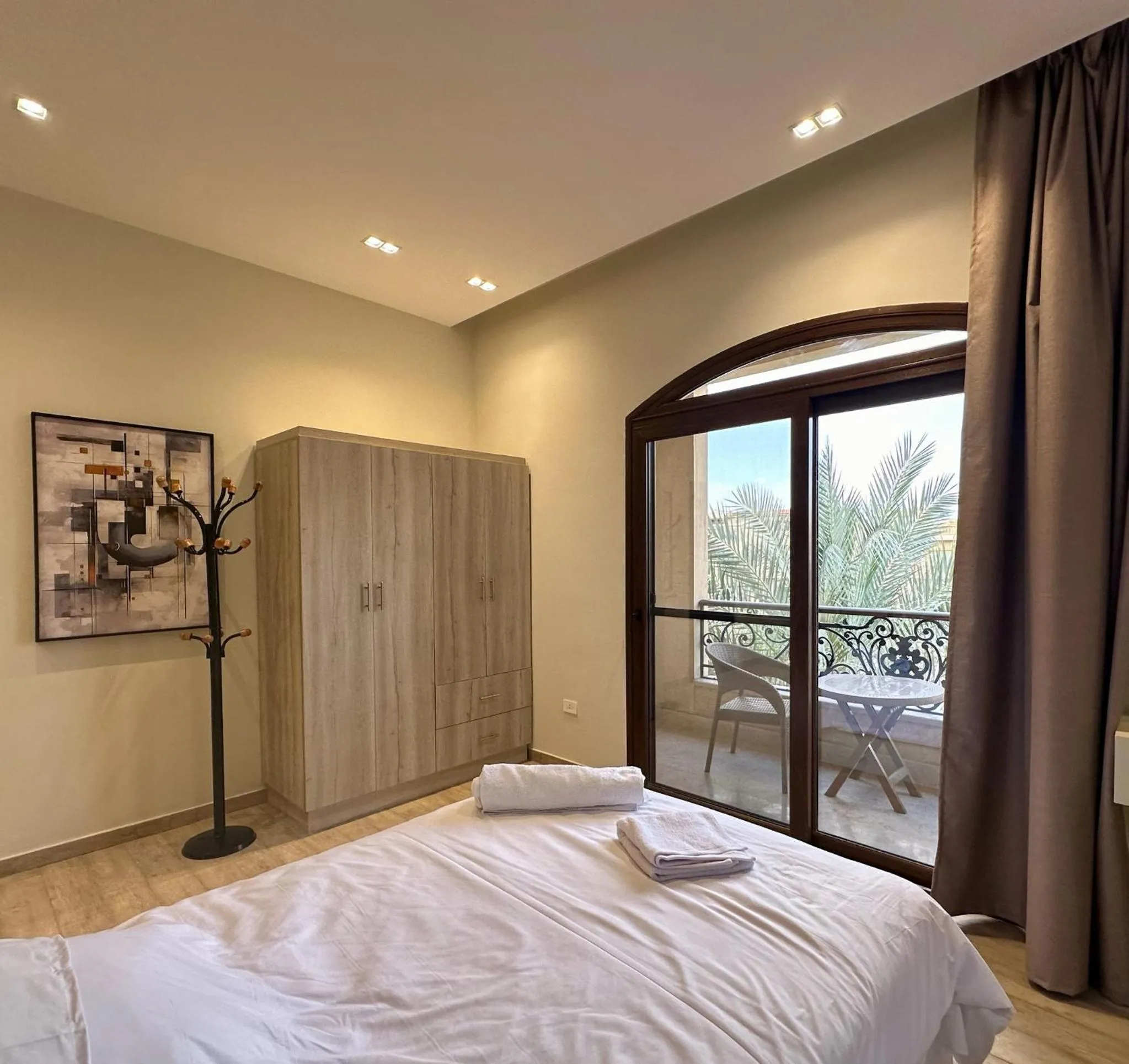 Bed in Sleep Inn Apart-Hotel