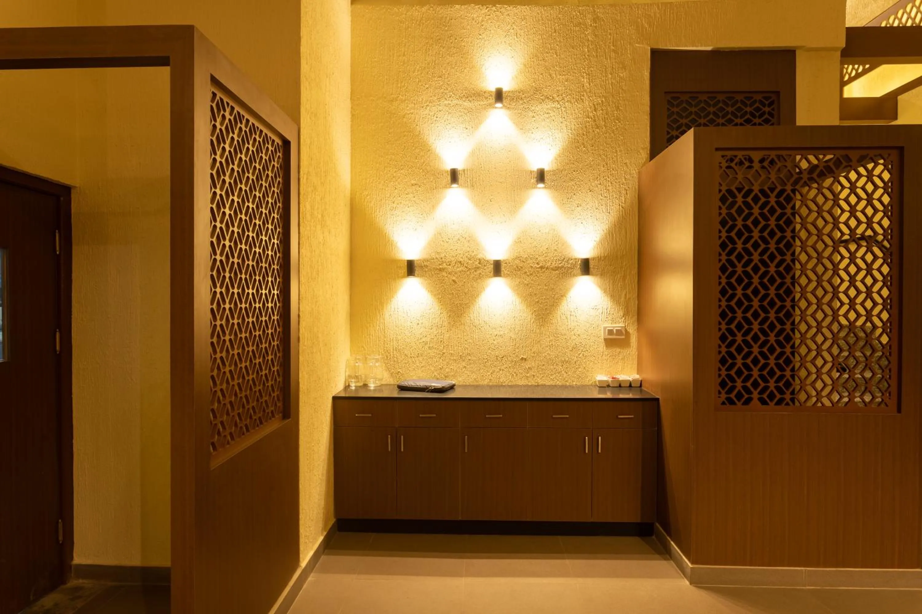 Restaurant/places to eat in Hotel Crystal Pashupati