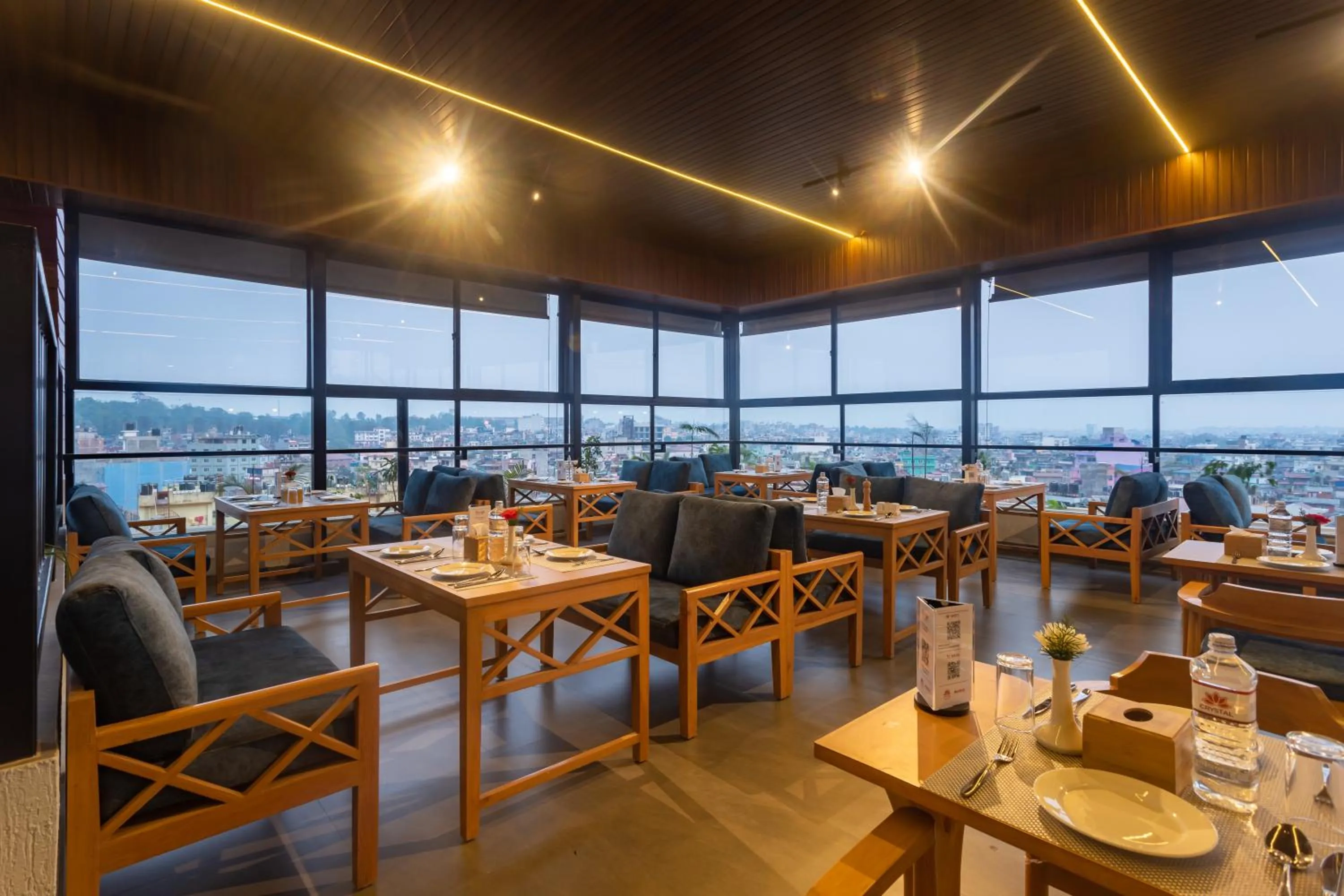 Restaurant/places to eat in Hotel Crystal Pashupati