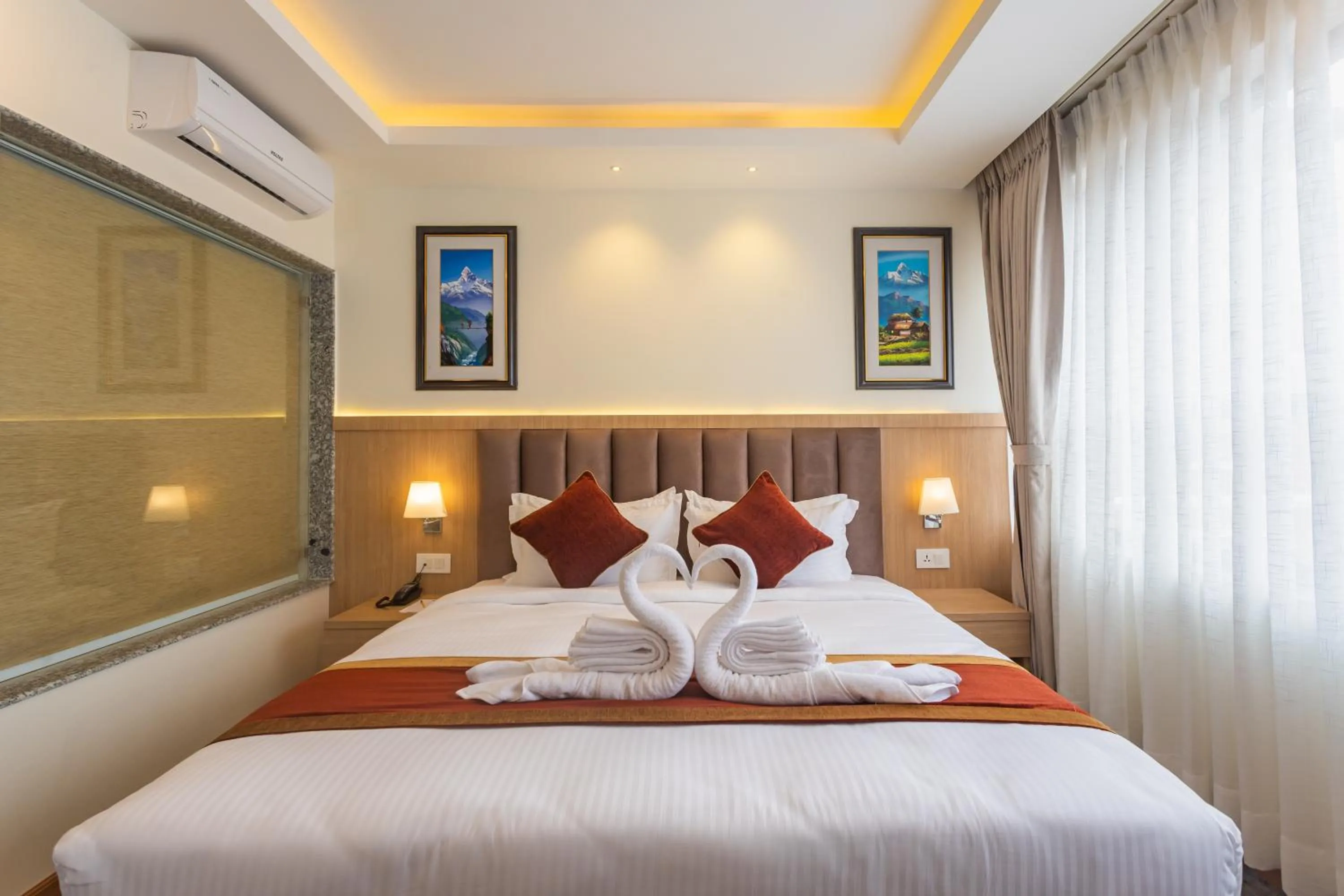 Bed in Hotel Crystal Pashupati