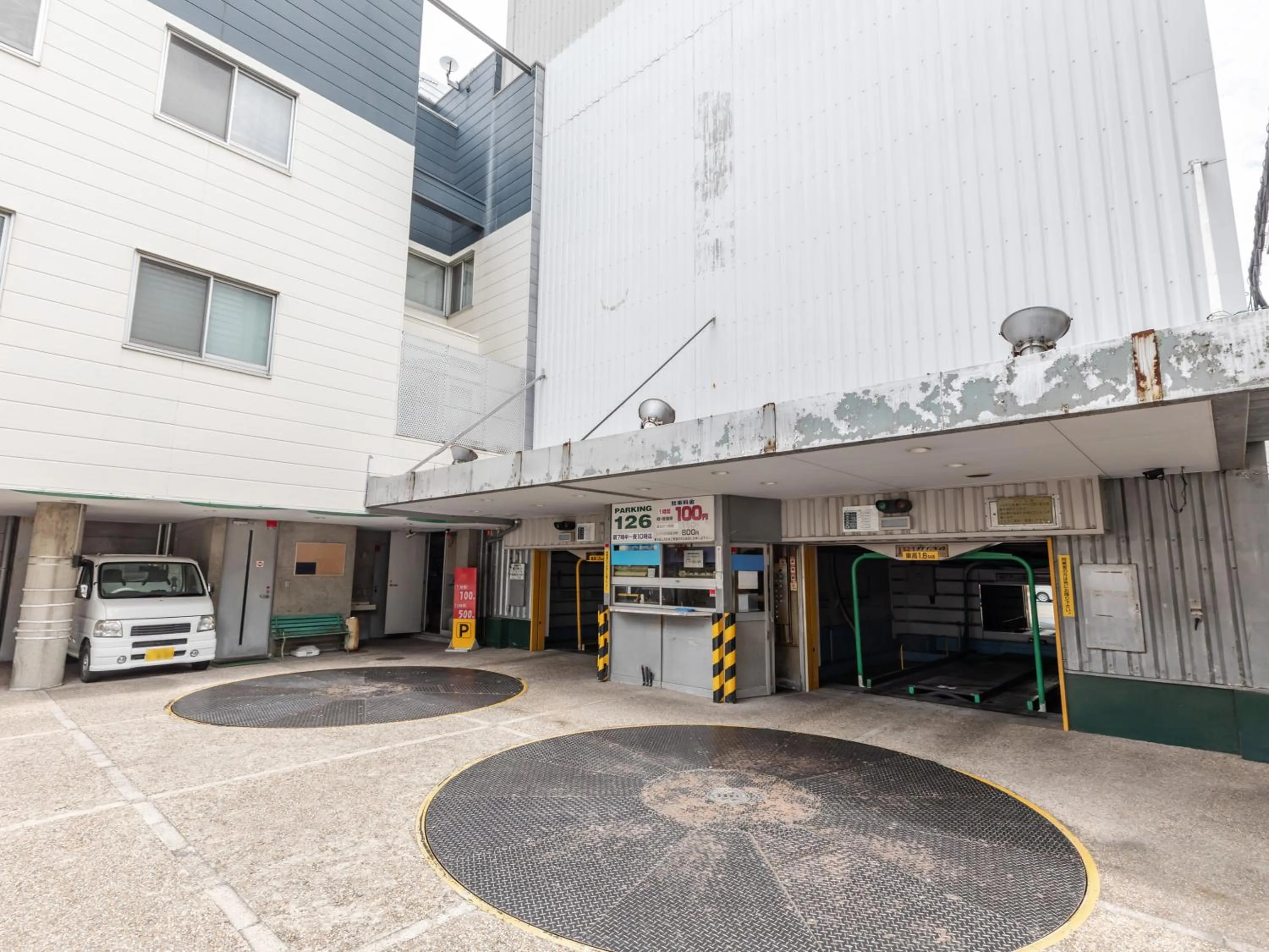 Parking in Tabist Hotel Kippaku